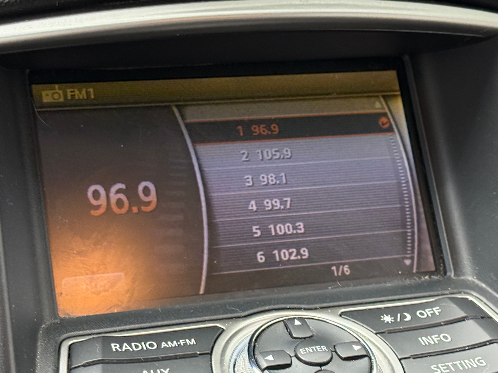 Thumbnail: 2017 INFINITI QX50 - 3