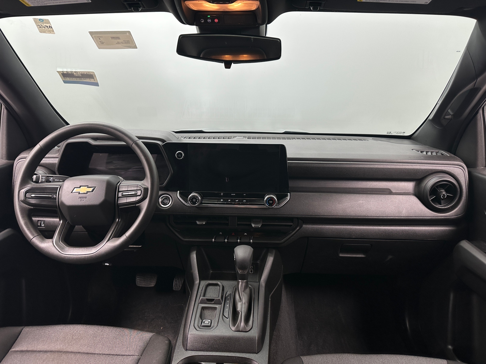 Thumbnail: 2024 Chevrolet Colorado - 3