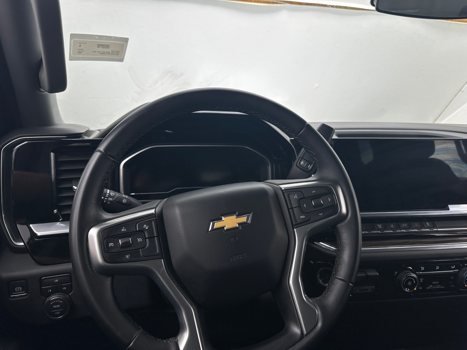 Thumbnail: 2024 Chevrolet Silverado 2500 - 5