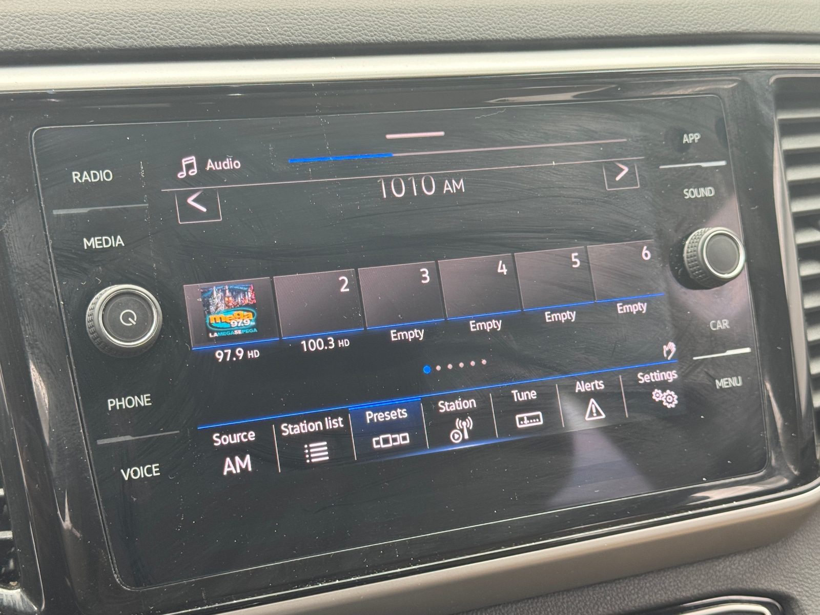 Thumbnail: 2023 Volkswagen Atlas - 3