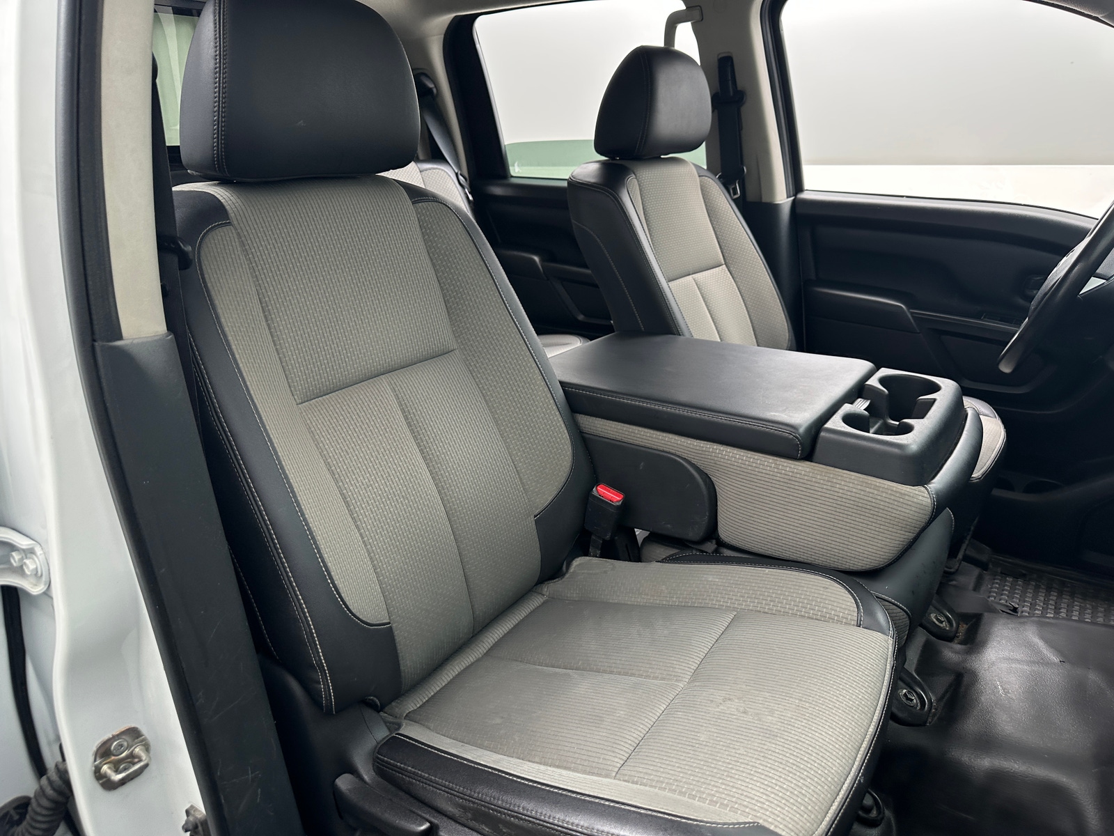 Thumbnail: 2019 Nissan Titan - 2