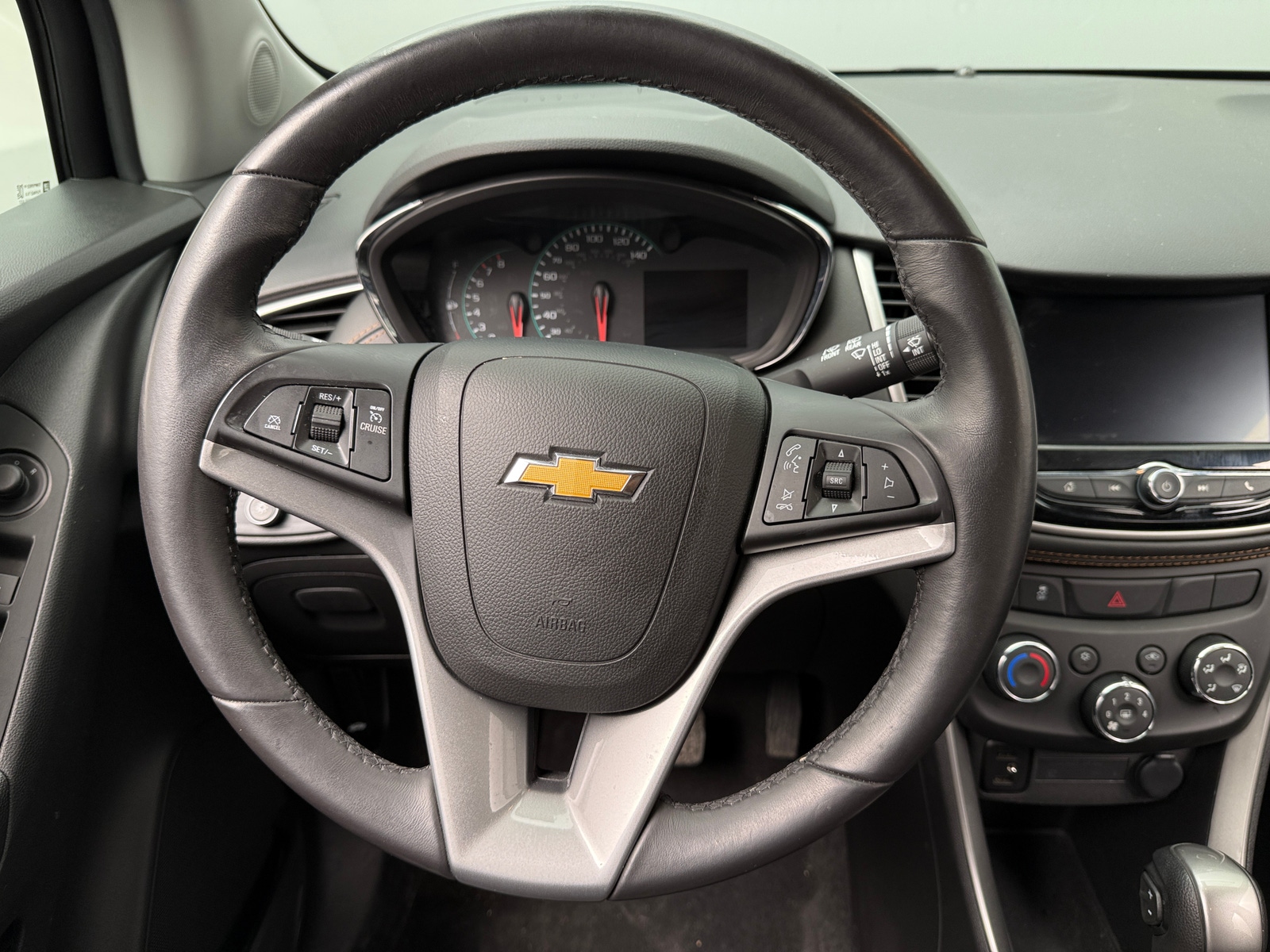 Thumbnail: 2022 Chevrolet Trax - 5