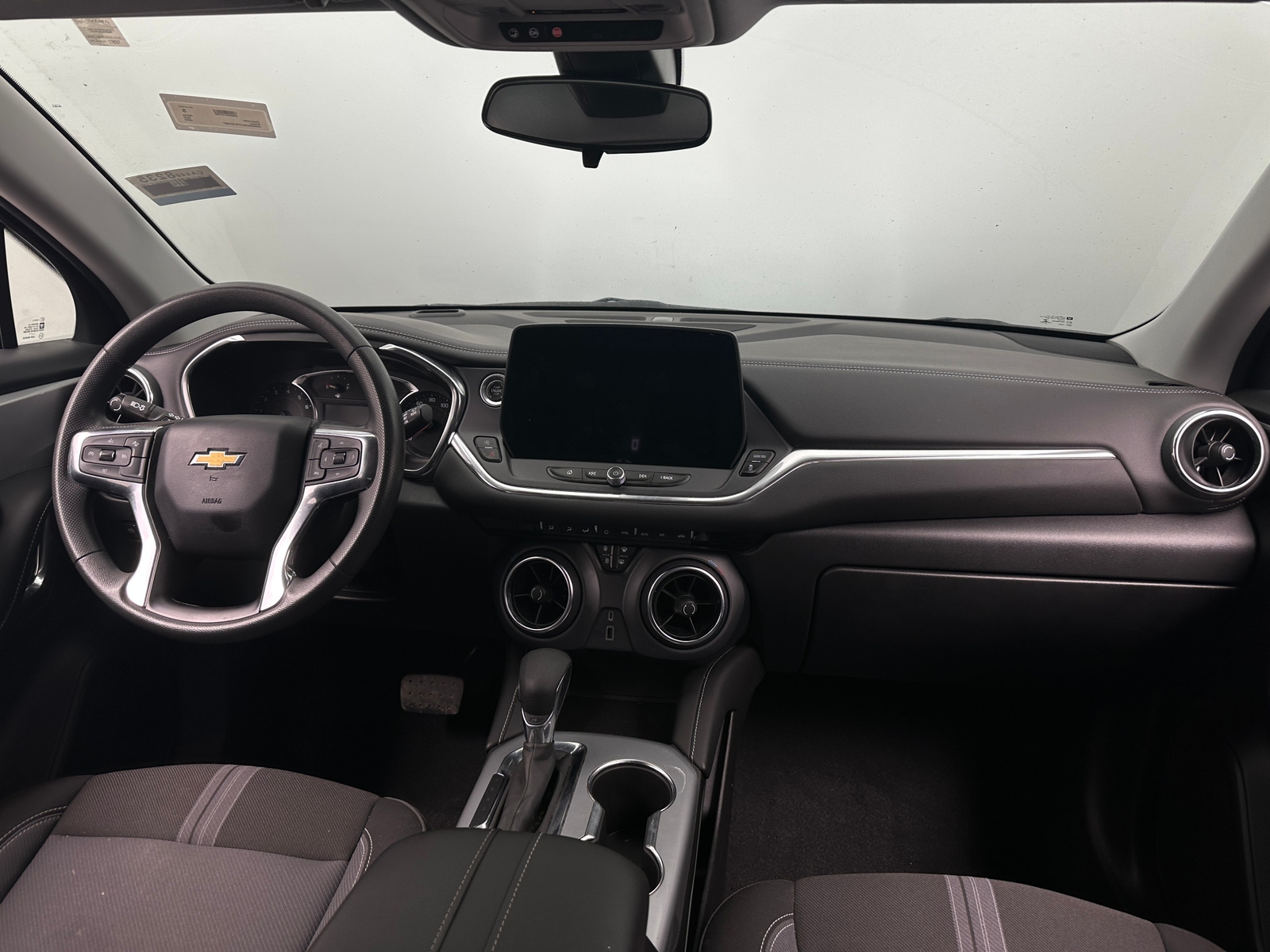 Thumbnail: 2023 Chevrolet Blazer - 3