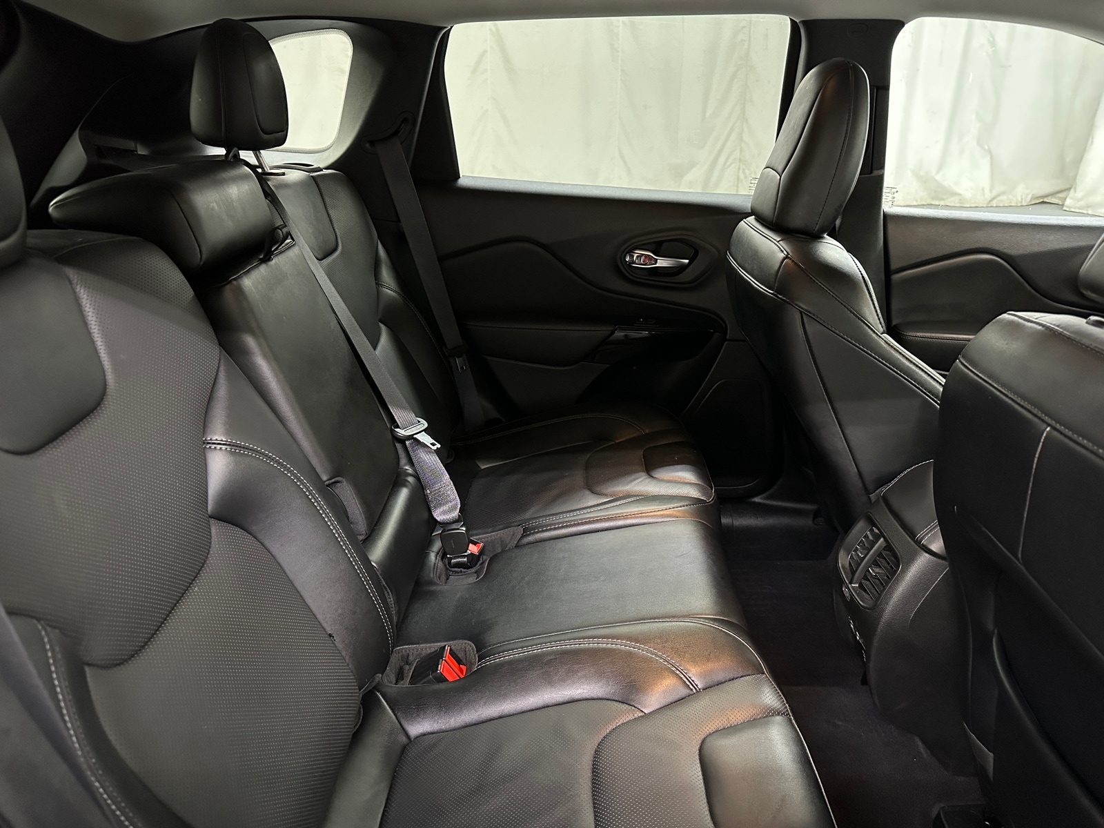 Thumbnail: 2023 Jeep Cherokee - 5