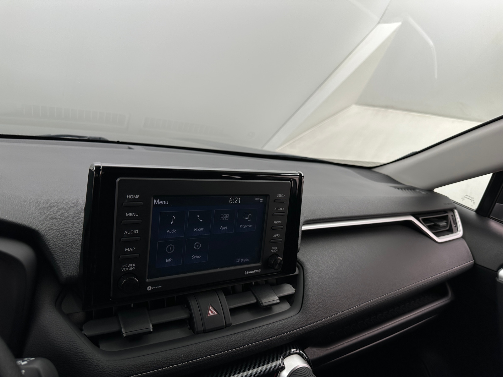 Thumbnail: 2021 Toyota RAV4 - 4