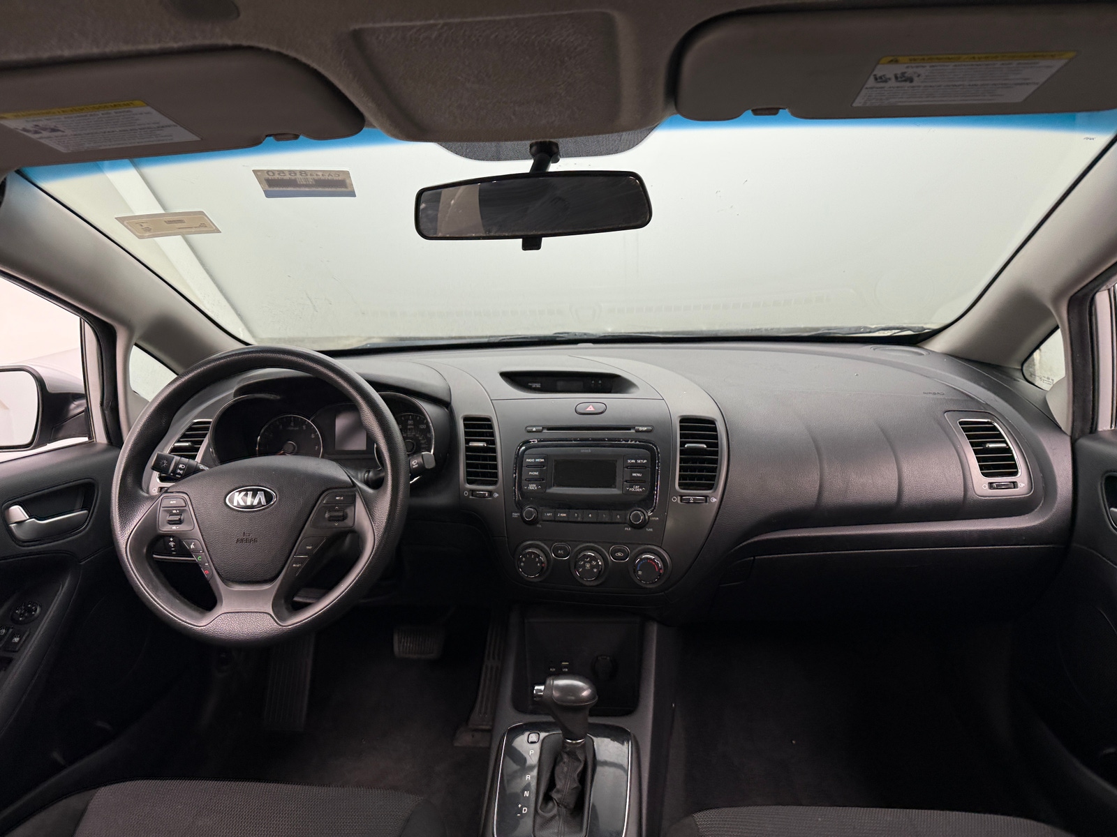 Thumbnail: 2017 Kia Forte - 3