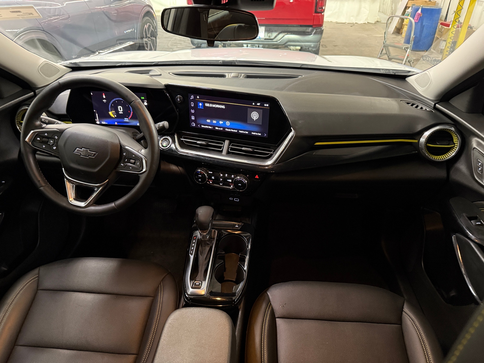 Thumbnail: 2025 Chevrolet Trax - 2