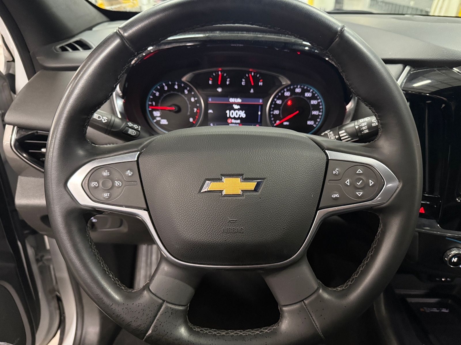 Thumbnail: 2023 Chevrolet Traverse - 5