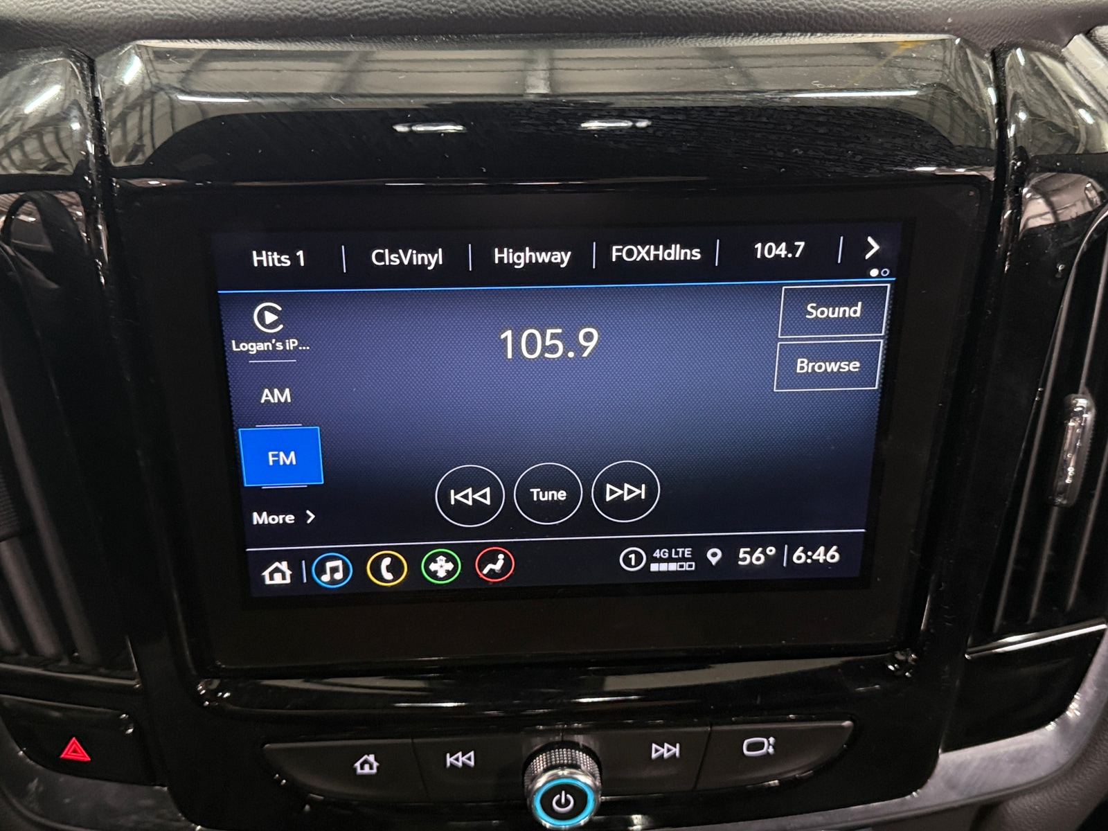 Thumbnail: 2023 Chevrolet Traverse - 4