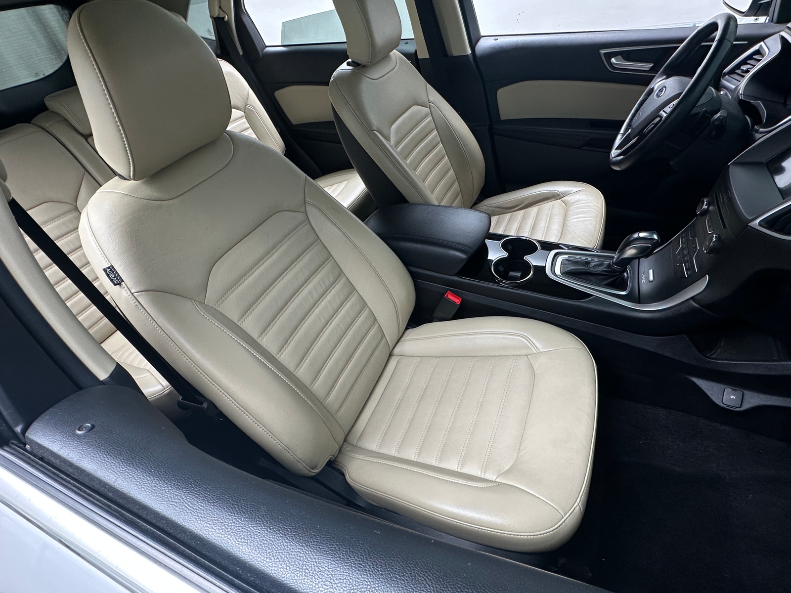 Thumbnail: 2016 Ford Edge - 2