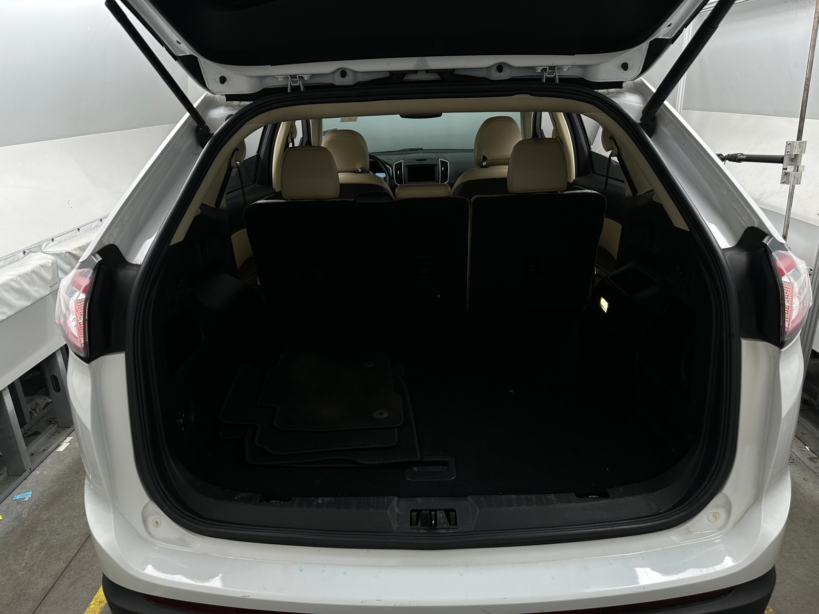 Thumbnail: 2016 Ford Edge - 7