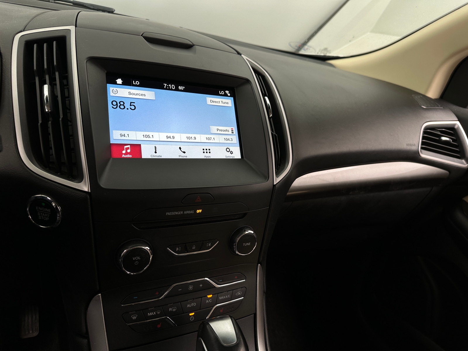 Thumbnail: 2016 Ford Edge - 4