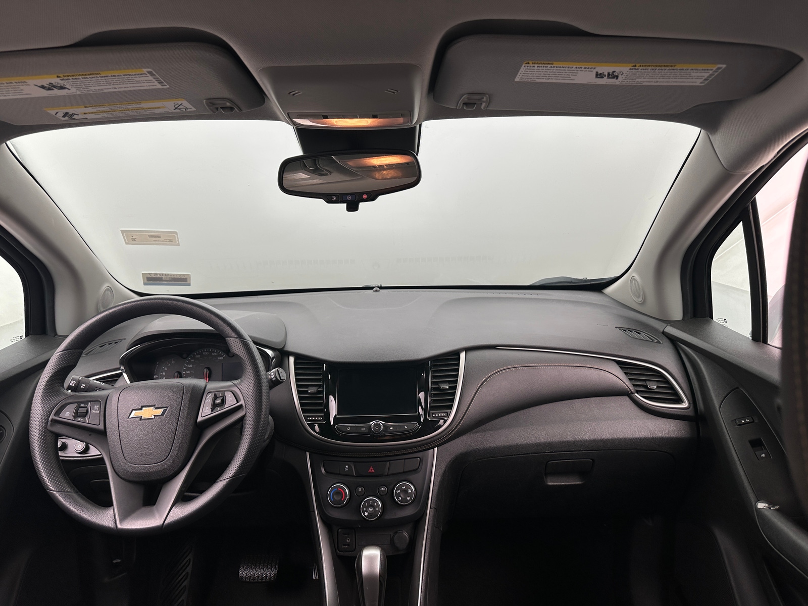 Thumbnail: 2018 Chevrolet Trax - 3