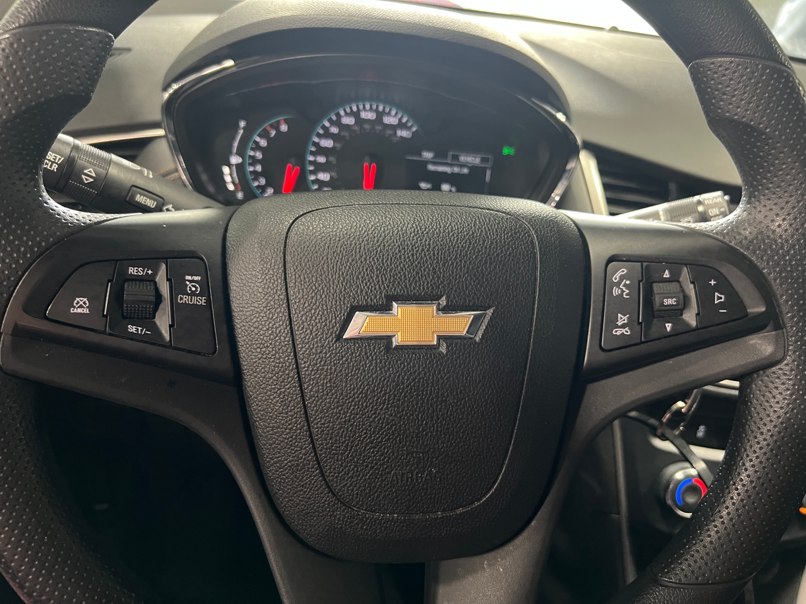 Thumbnail: 2018 Chevrolet Trax - 5