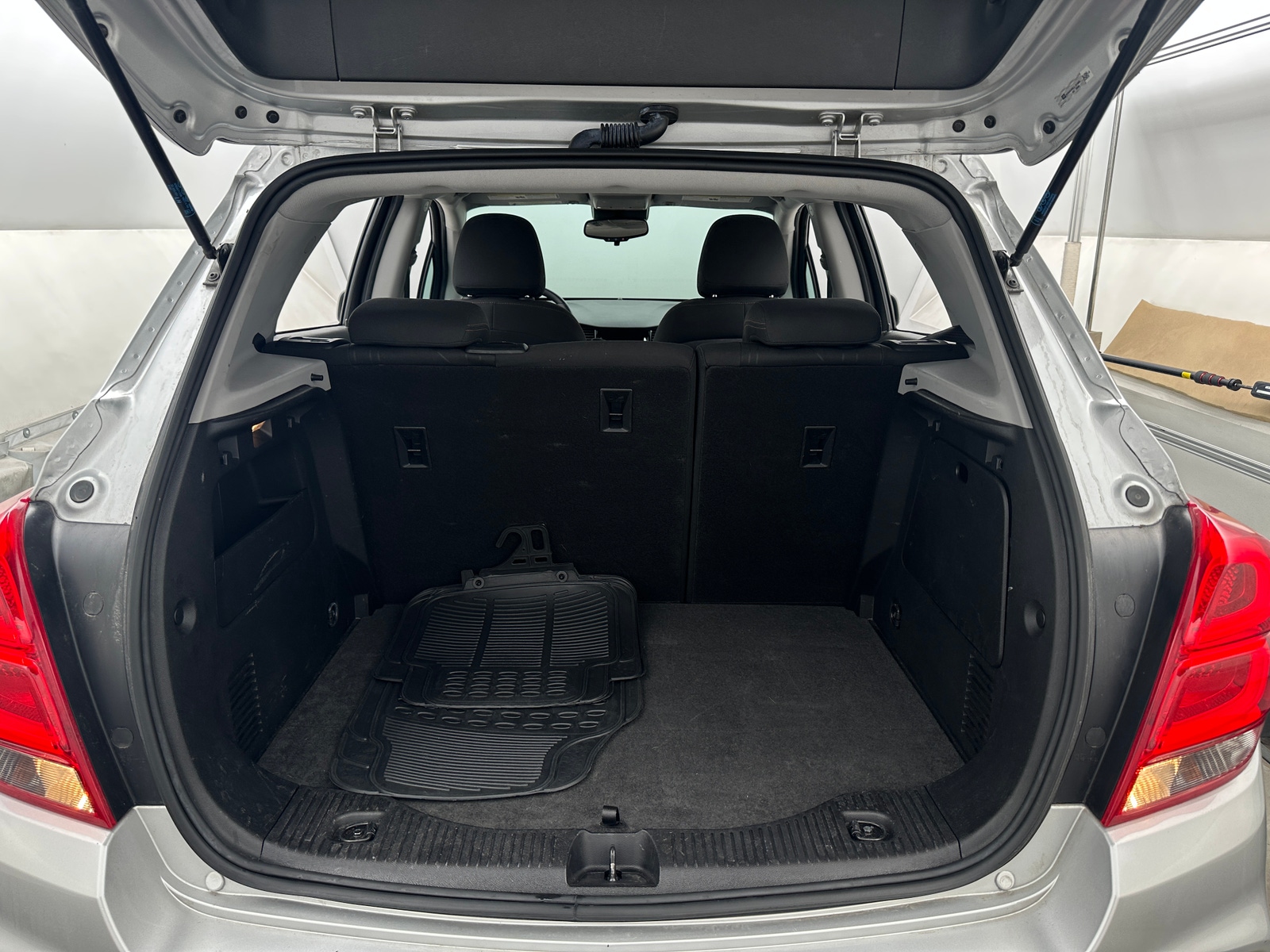 Thumbnail: 2018 Chevrolet Trax - 7