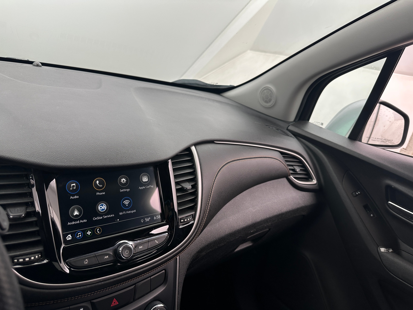 Thumbnail: 2018 Chevrolet Trax - 4