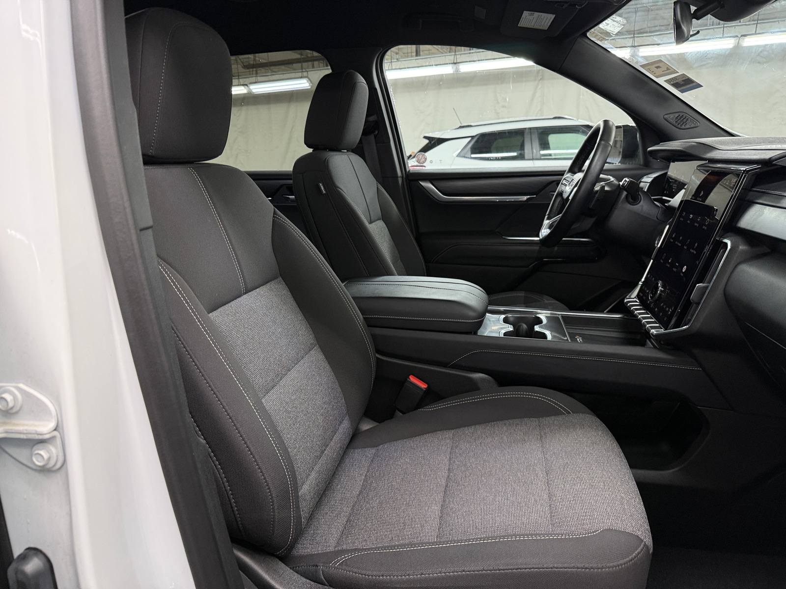 Thumbnail: 2025 GMC Acadia - 2