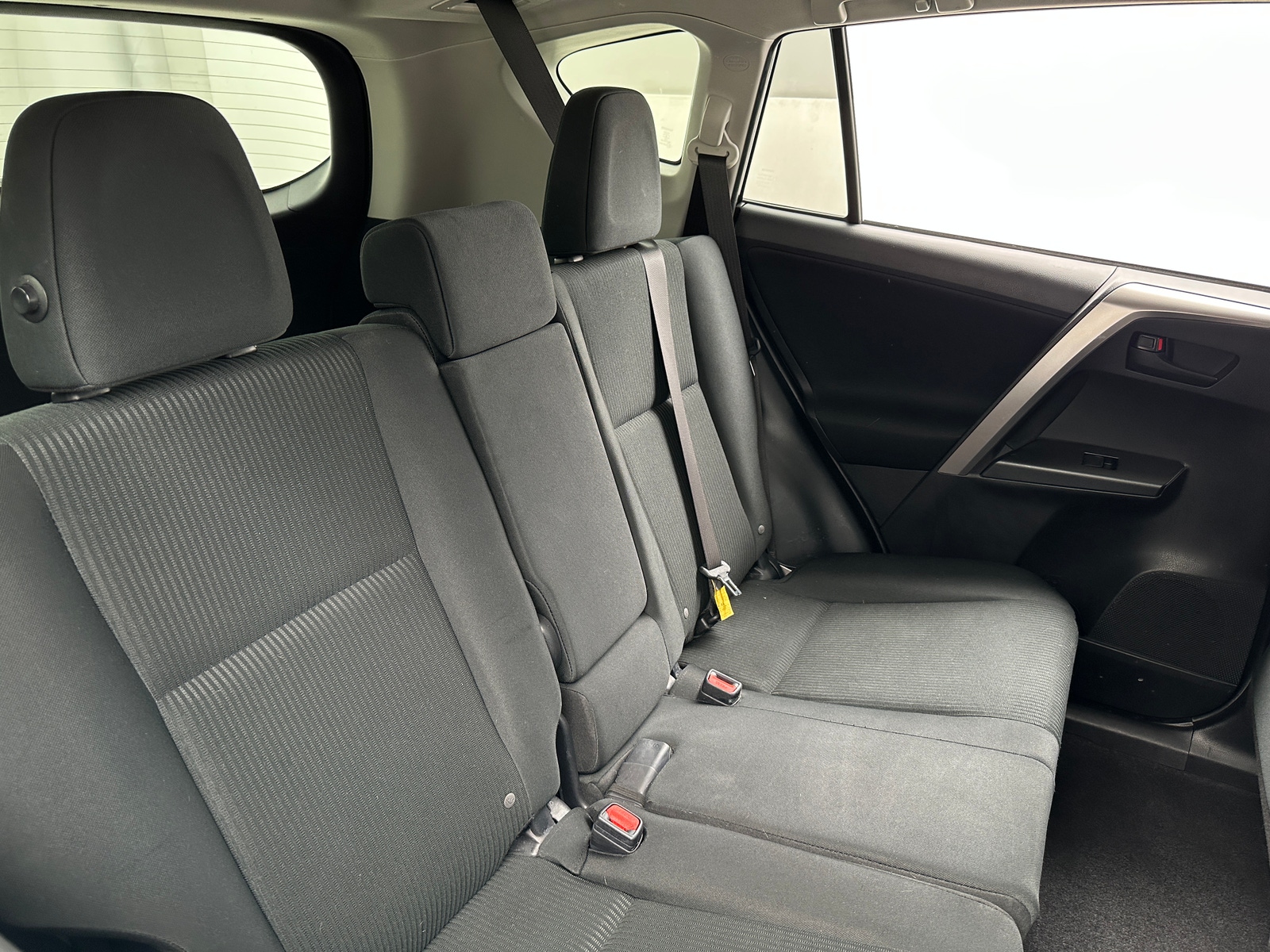 Thumbnail: 2017 Toyota RAV4 - 6