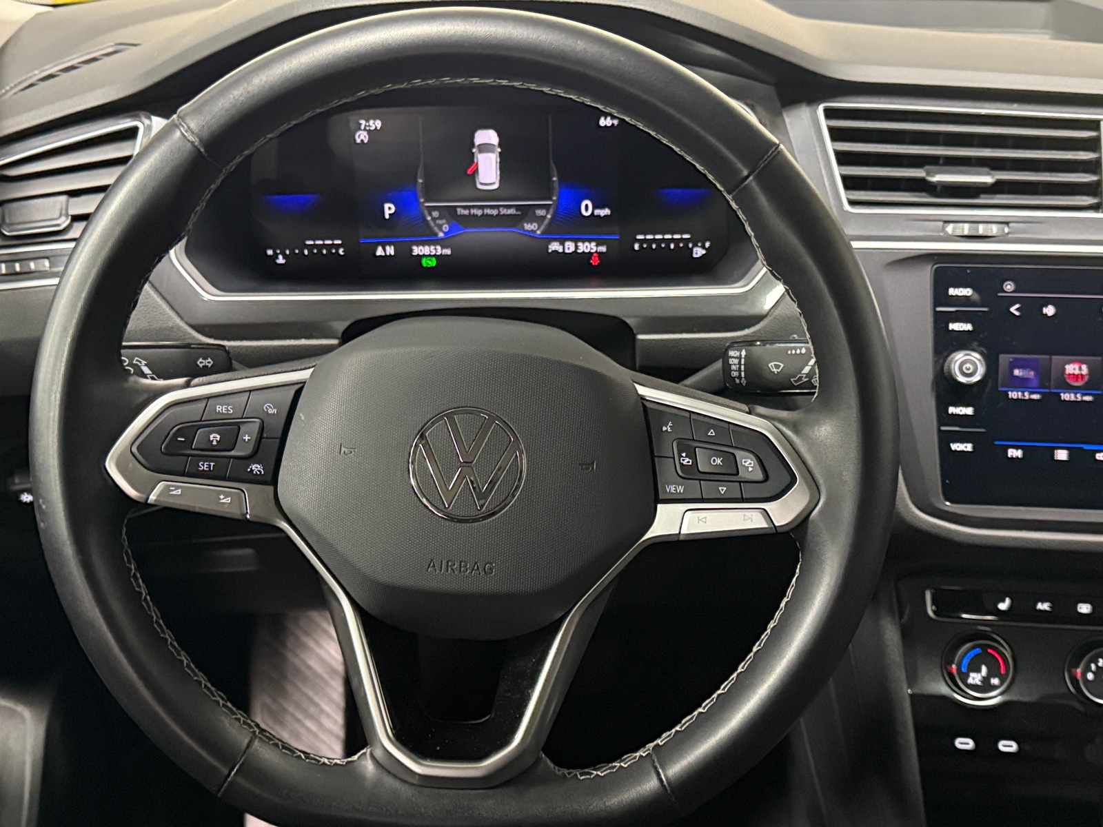 Thumbnail: 2024 Volkswagen Tiguan - 5