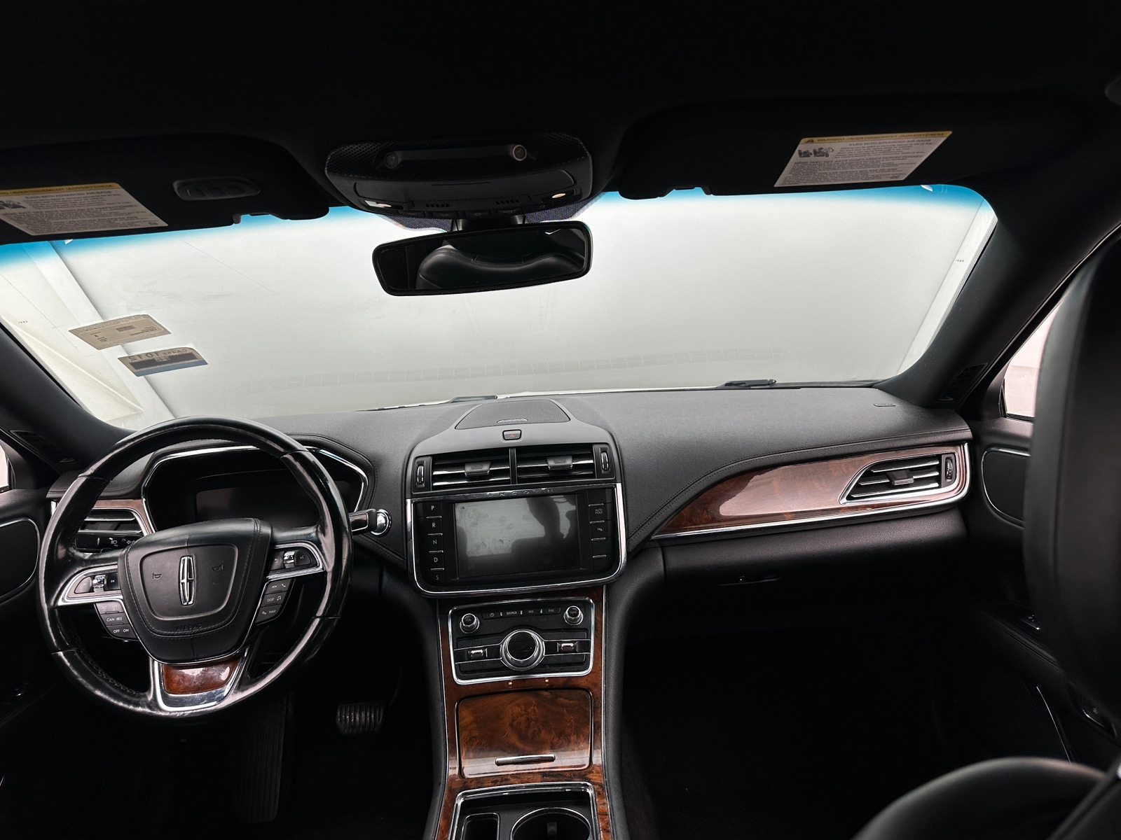 Thumbnail: 2017 Lincoln Continental - 2