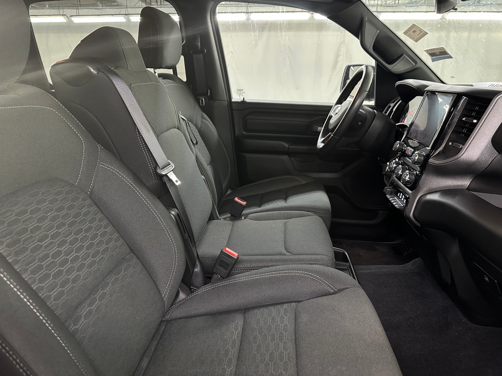 Thumbnail: 2025 RAM 1500 - 2