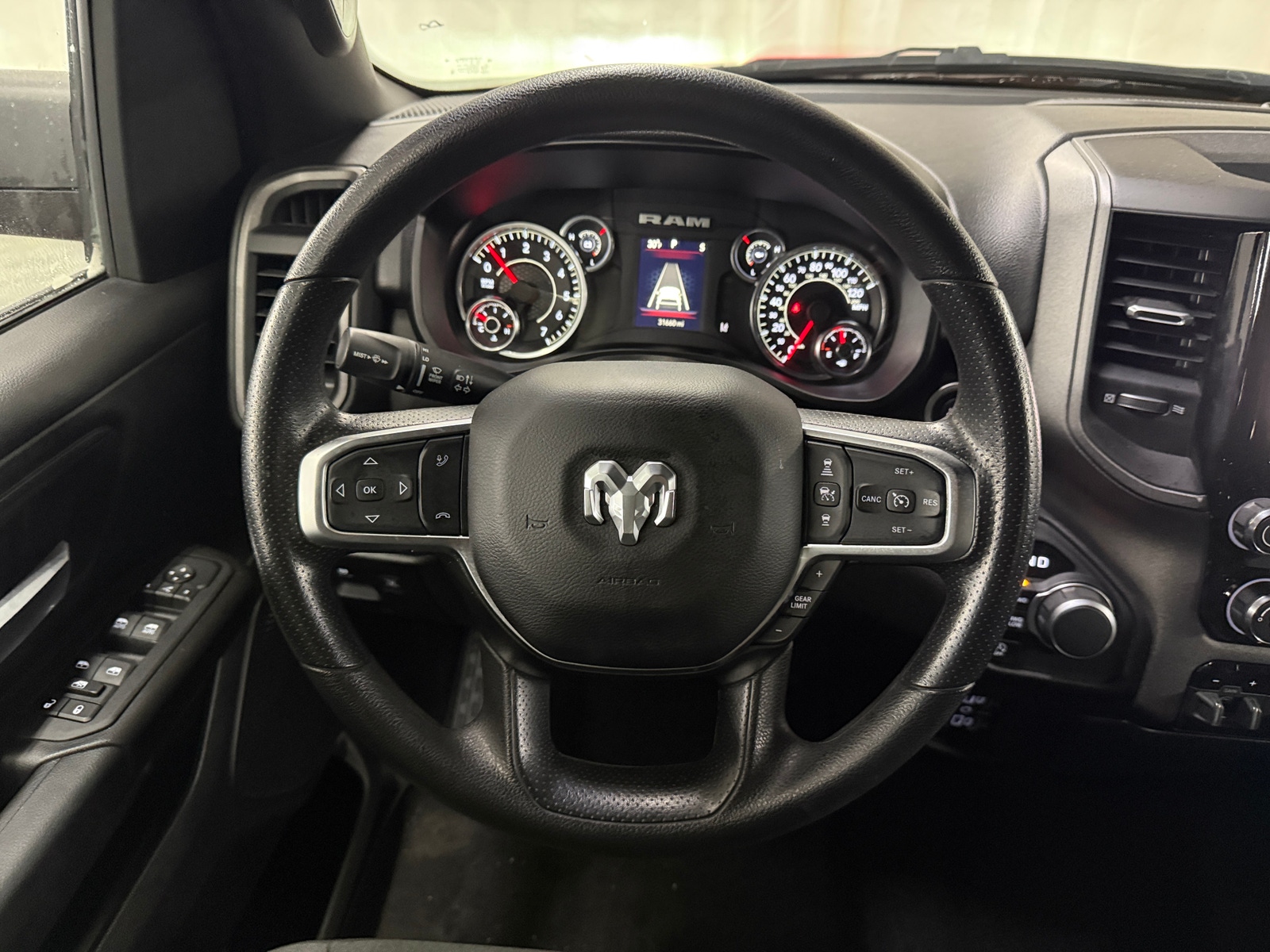 Thumbnail: 2025 RAM 1500 - 5