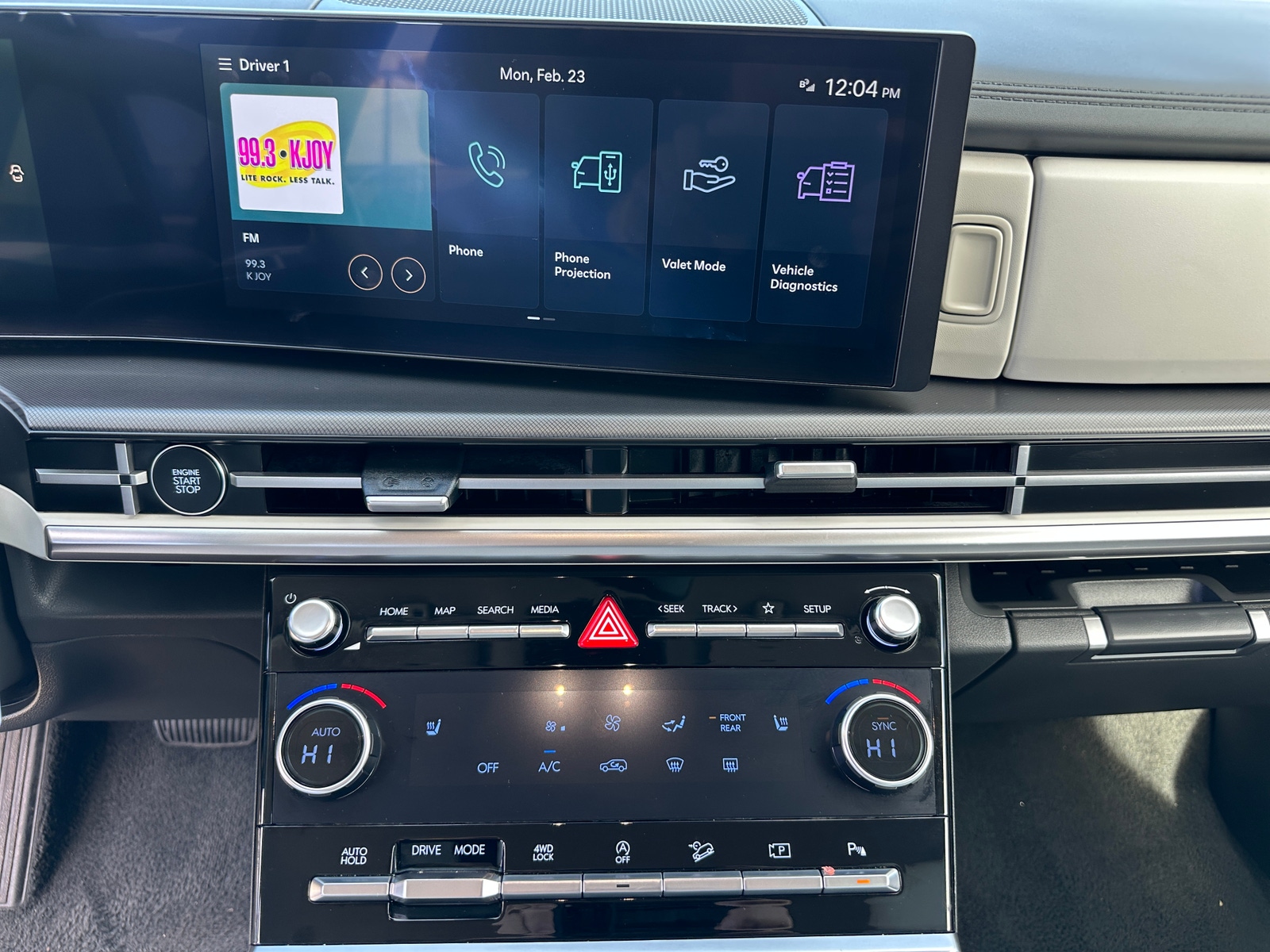 Thumbnail: 2025 Hyundai Santa Fe - 3