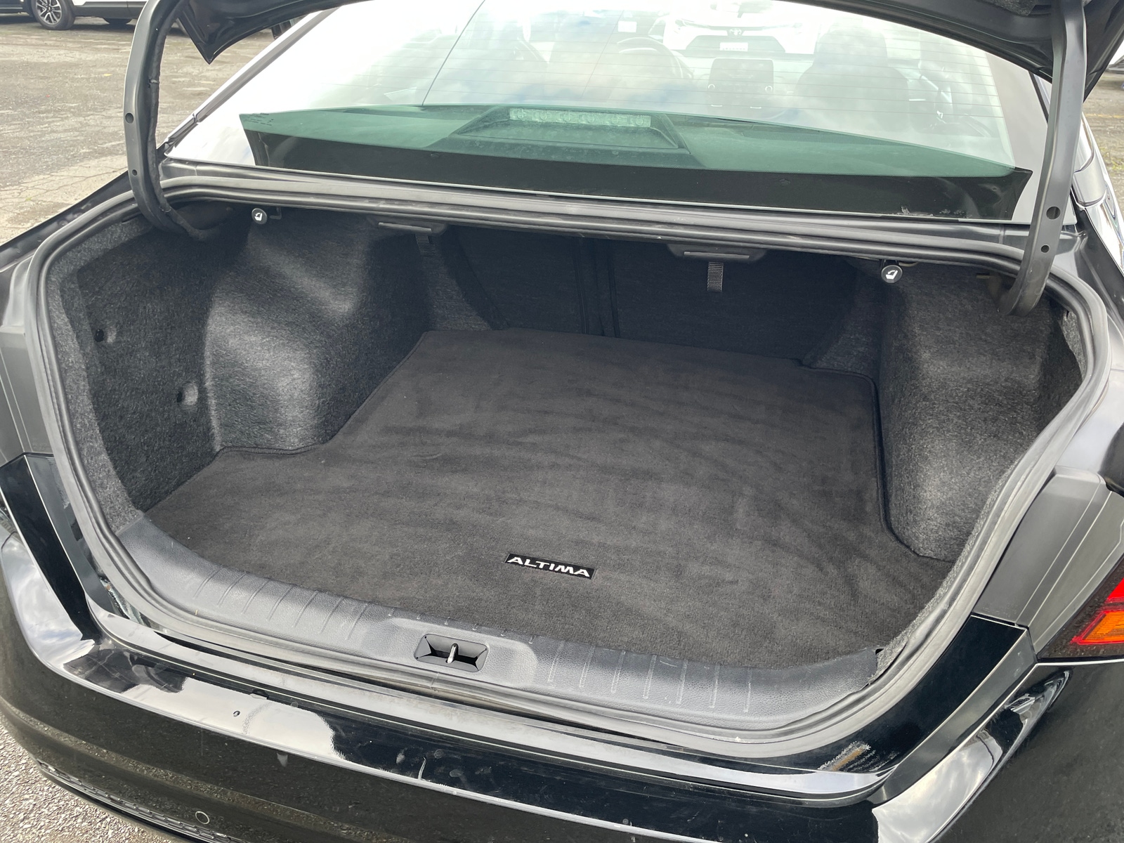 Thumbnail: 2025 Nissan Altima - 6