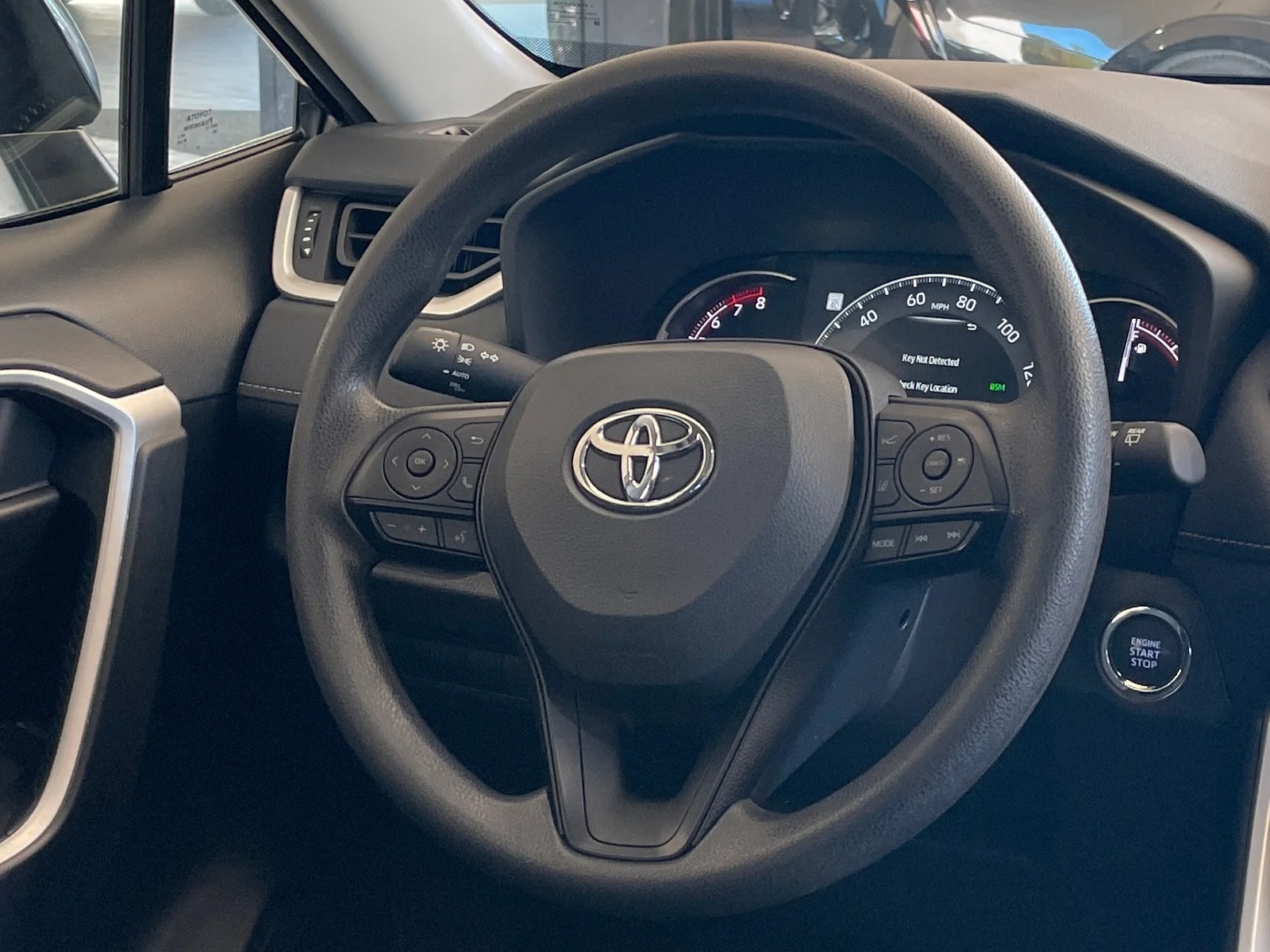 Thumbnail: 2025 Toyota RAV4 - 5