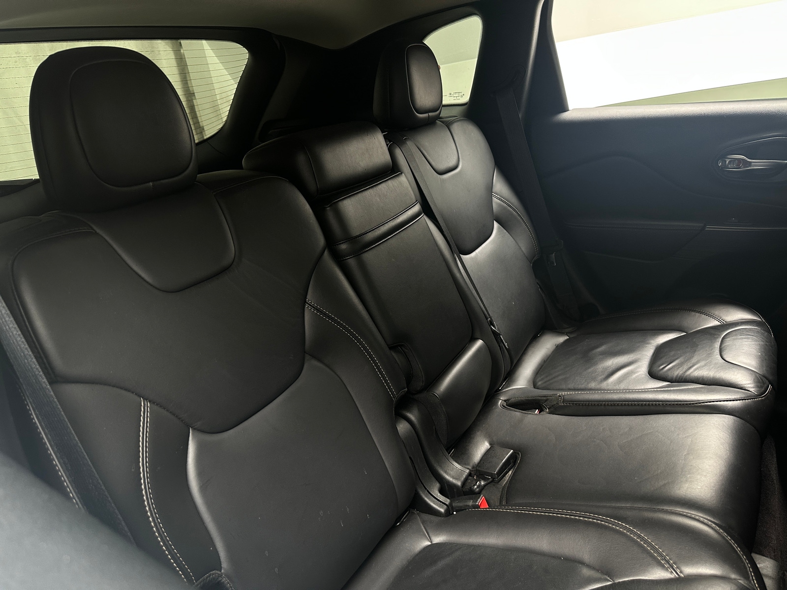 Thumbnail: 2017 Jeep Cherokee - 5