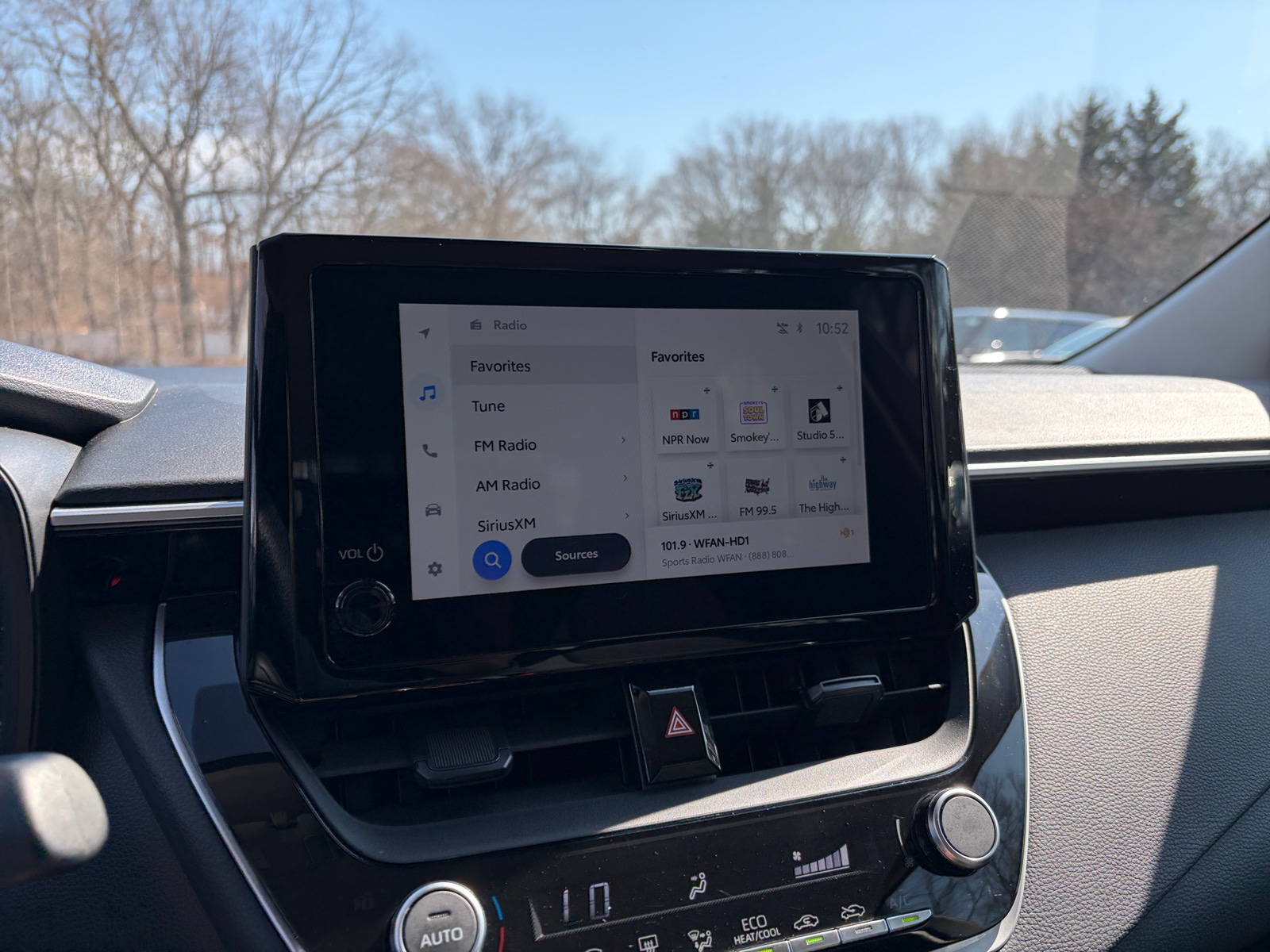 Thumbnail: 2025 Toyota Corolla - 4