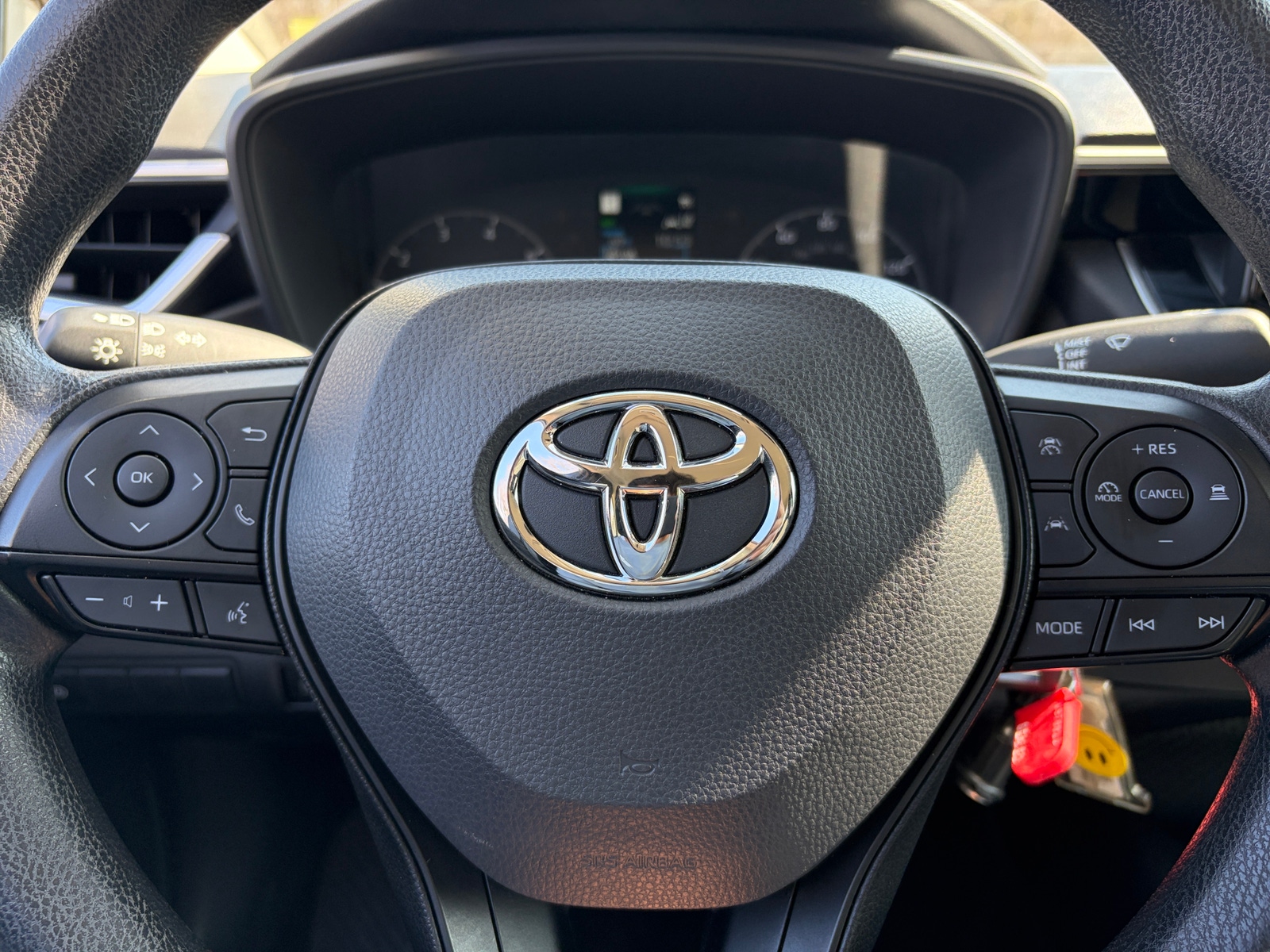 Thumbnail: 2025 Toyota Corolla - 5