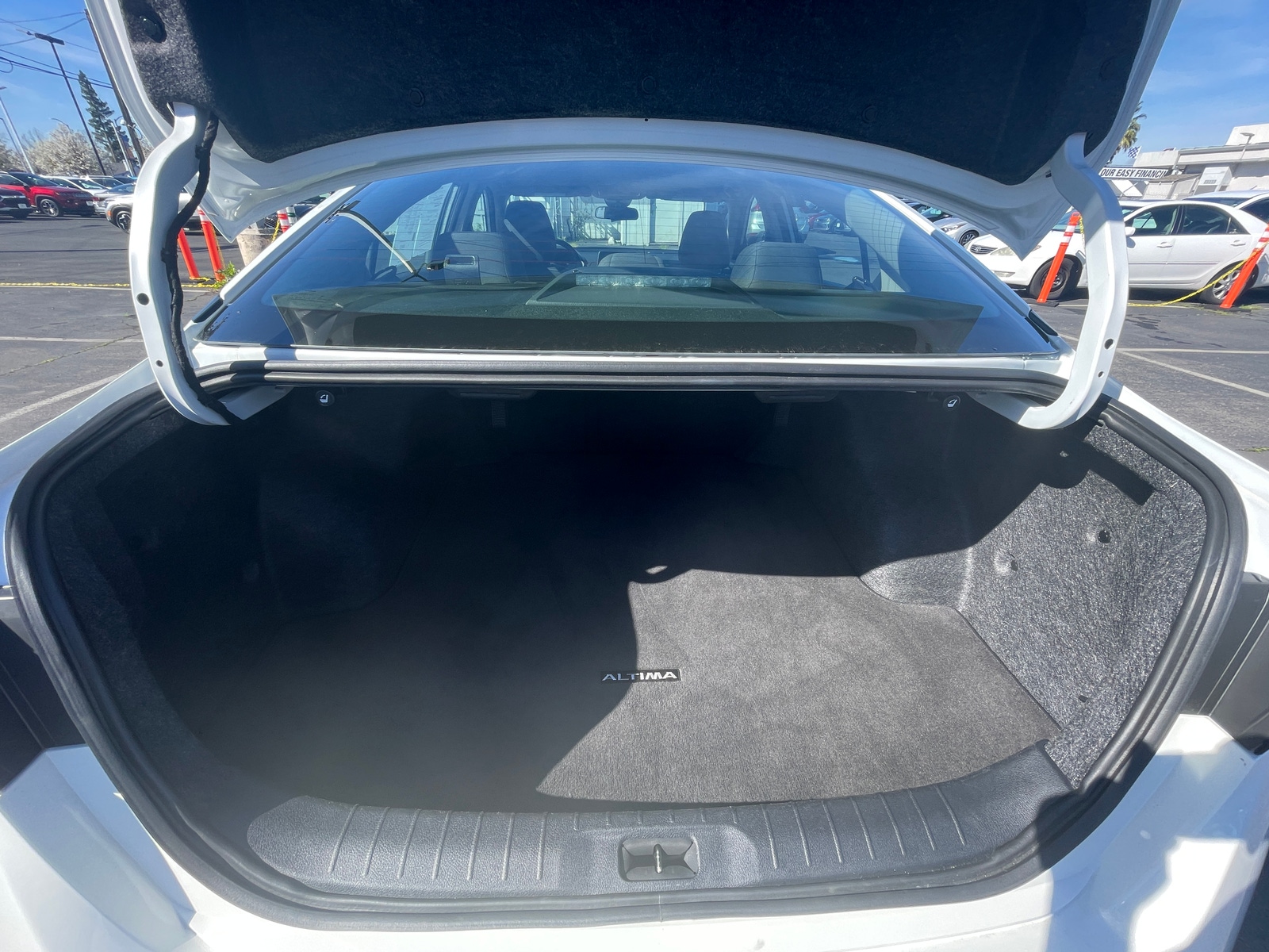 Thumbnail: 2025 Nissan Altima - 4