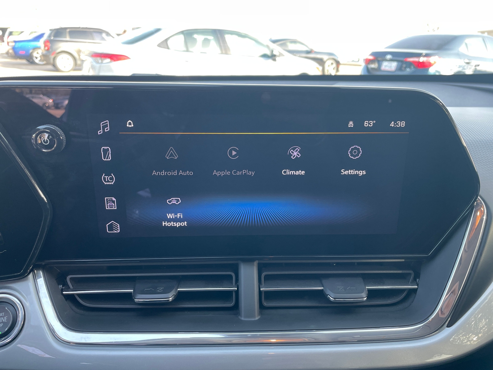 Thumbnail: 2025 Chevrolet Trax - 4