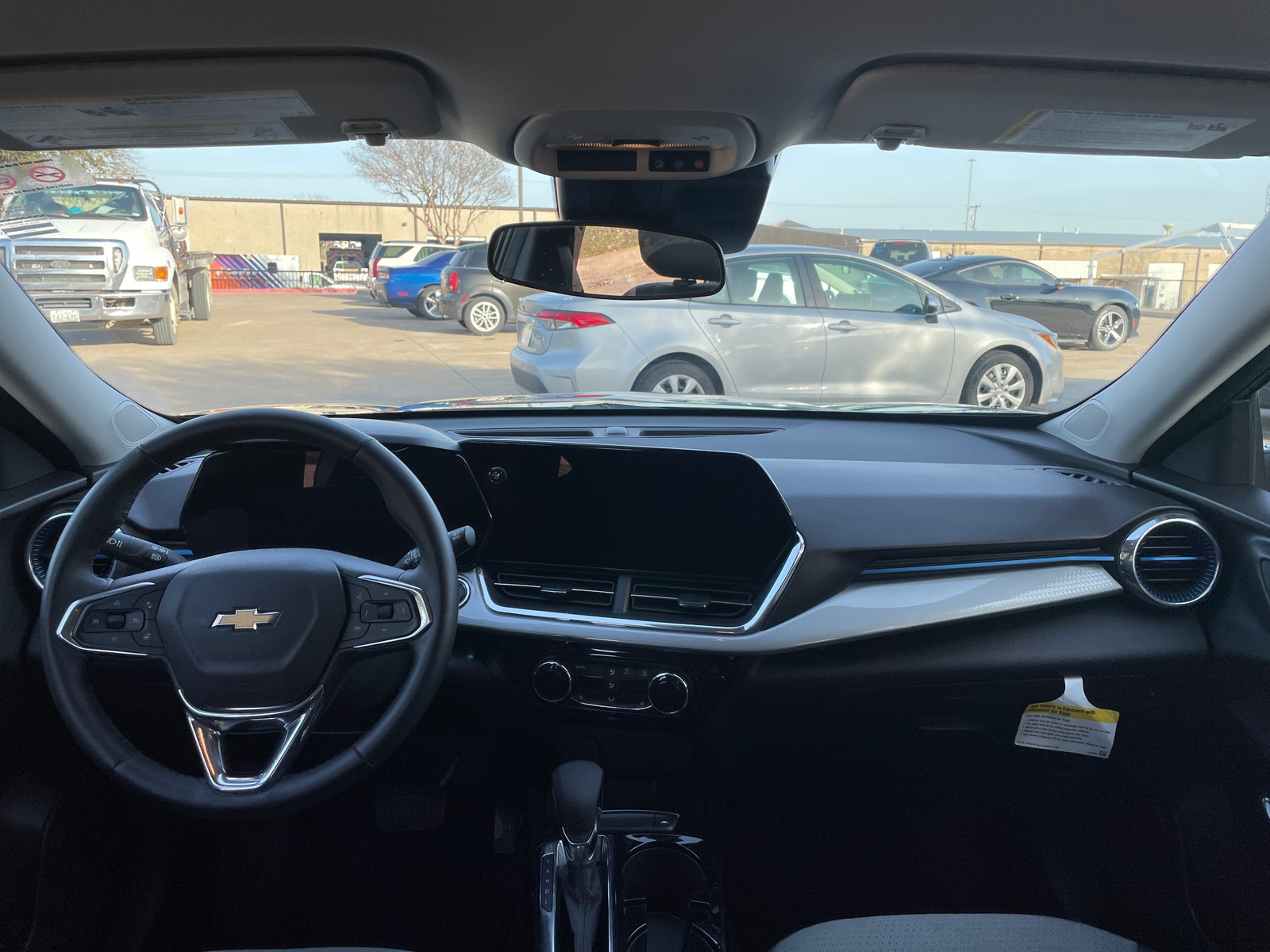 Thumbnail: 2025 Chevrolet Trax - 3