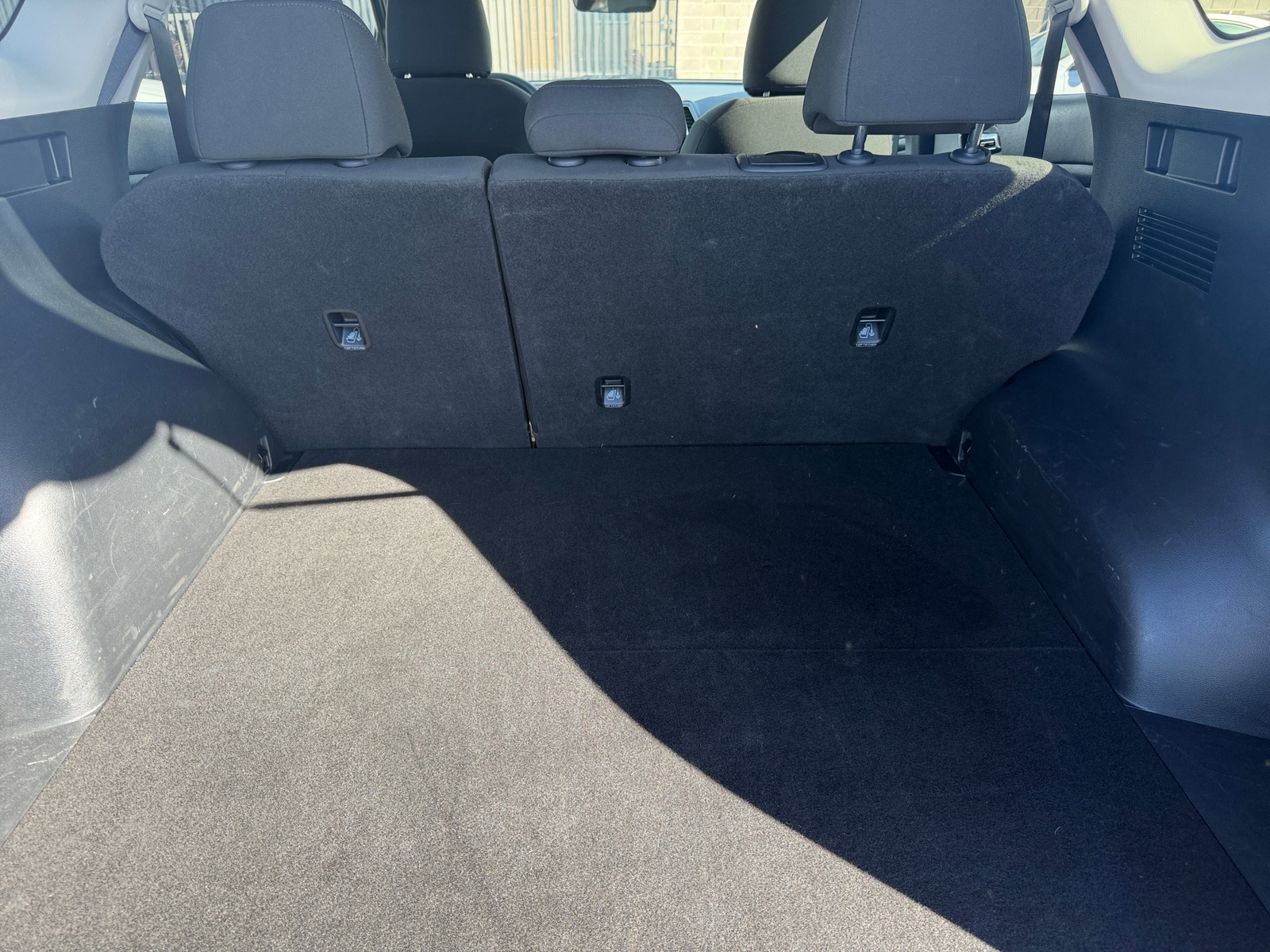 Thumbnail: 2025 Kia Sportage - 6