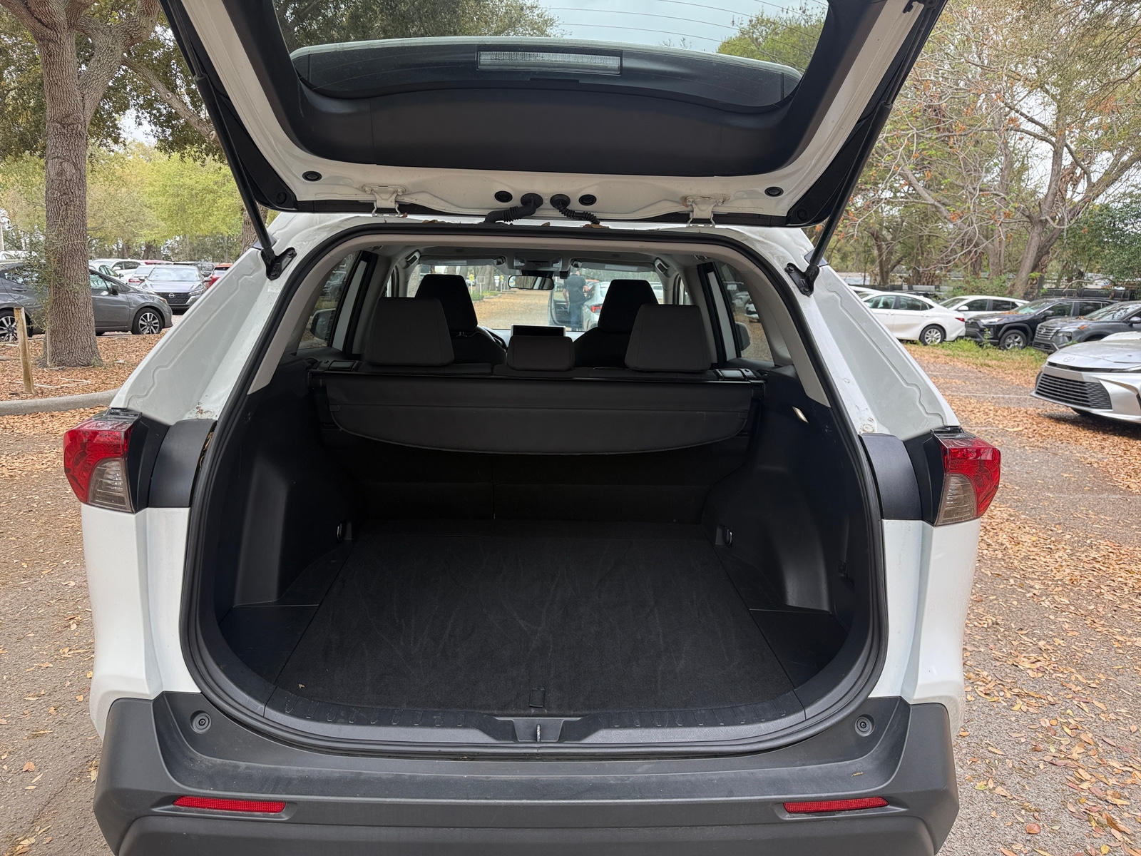 Thumbnail: 2025 Toyota RAV4 - 4