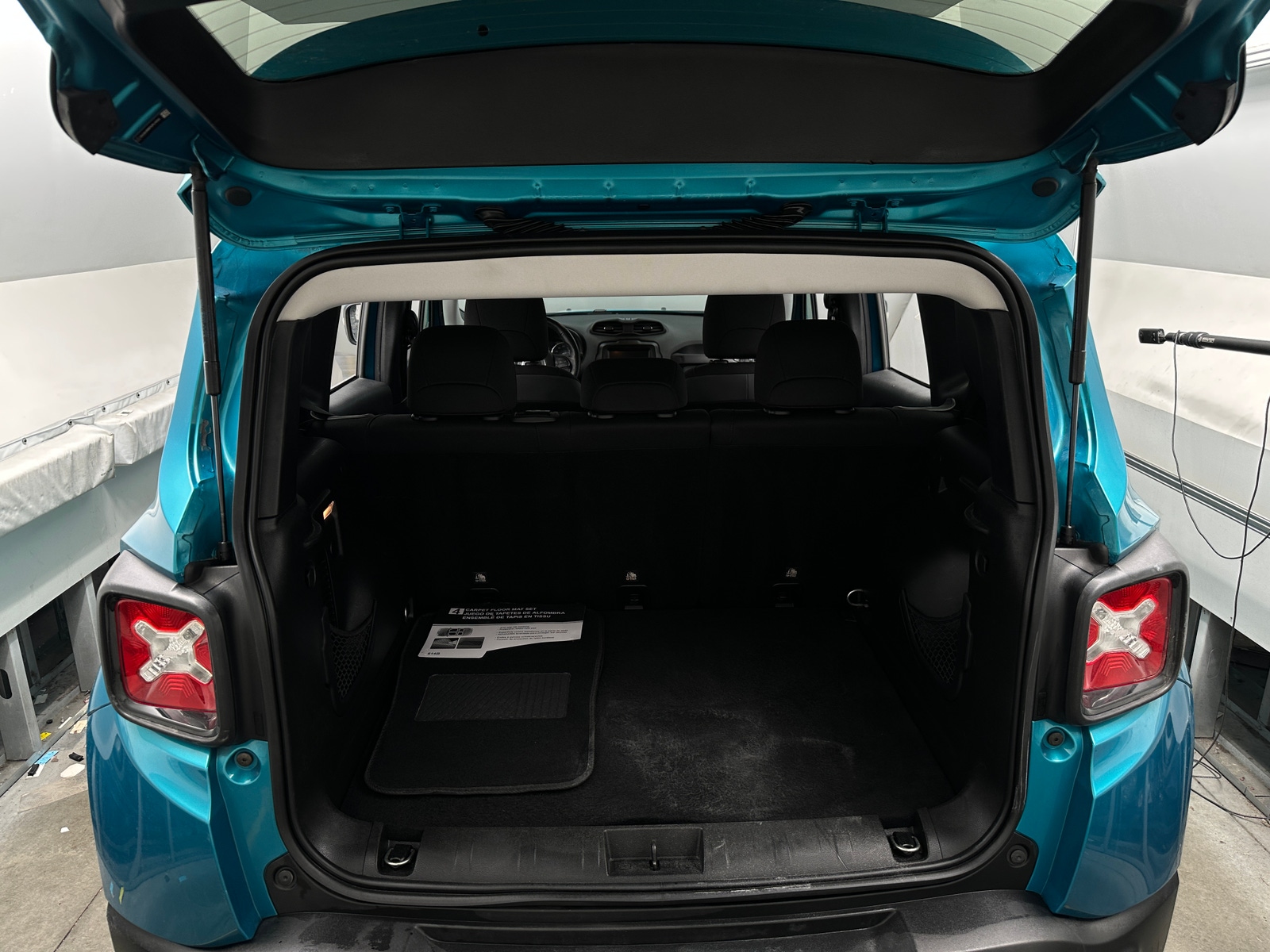 Thumbnail: 2020 Jeep Renegade - 7