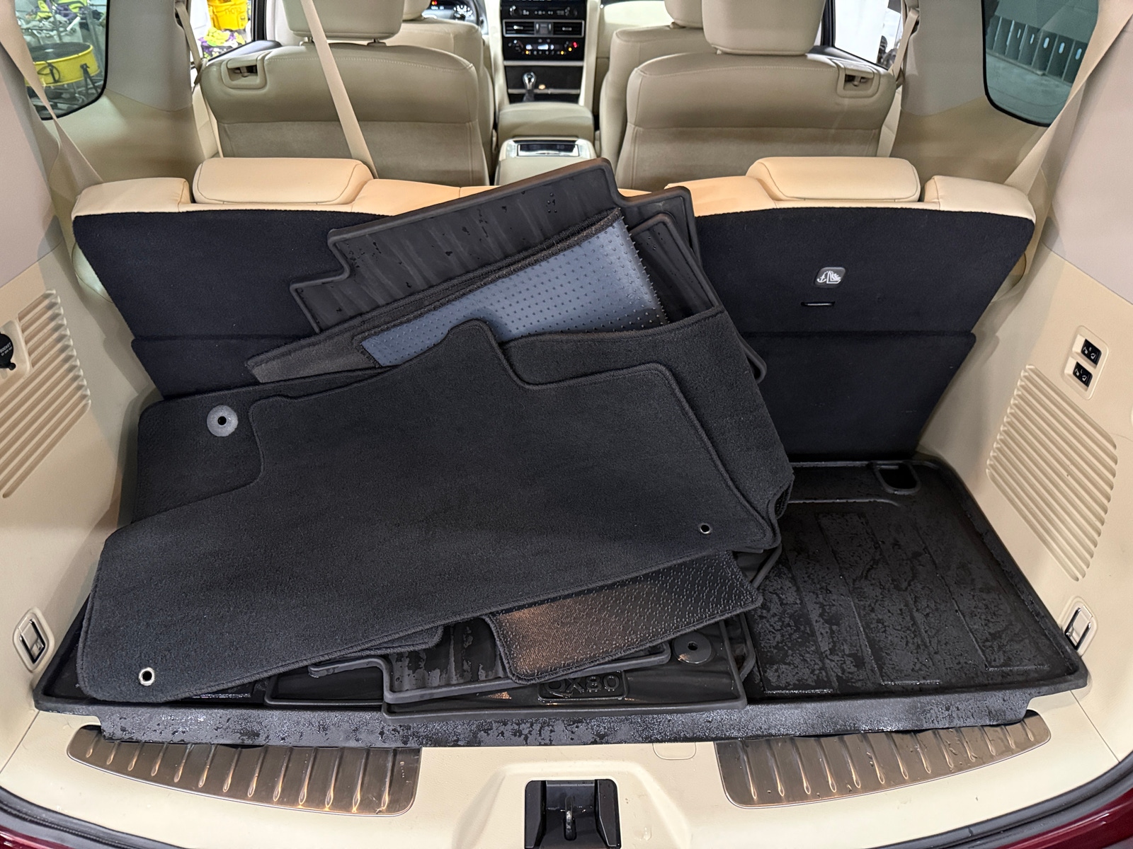 Thumbnail: 2022 INFINITI QX80 - 6