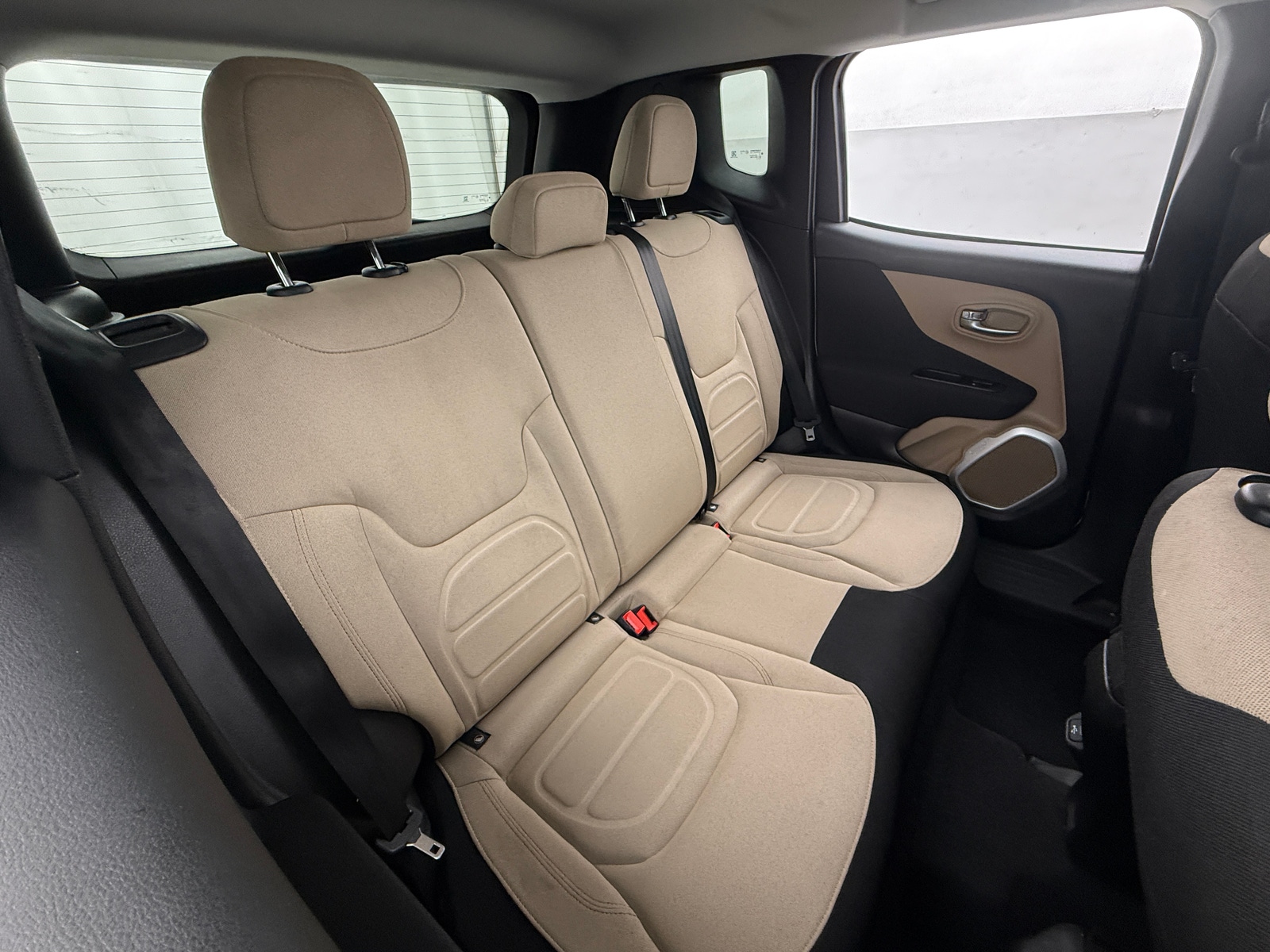 Thumbnail: 2018 Jeep Renegade - 6