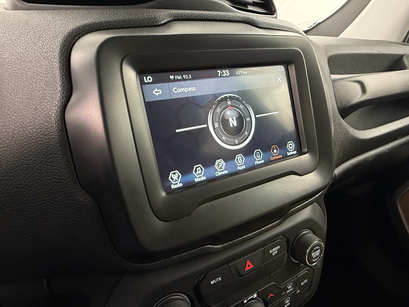 Thumbnail: 2018 Jeep Renegade - 4