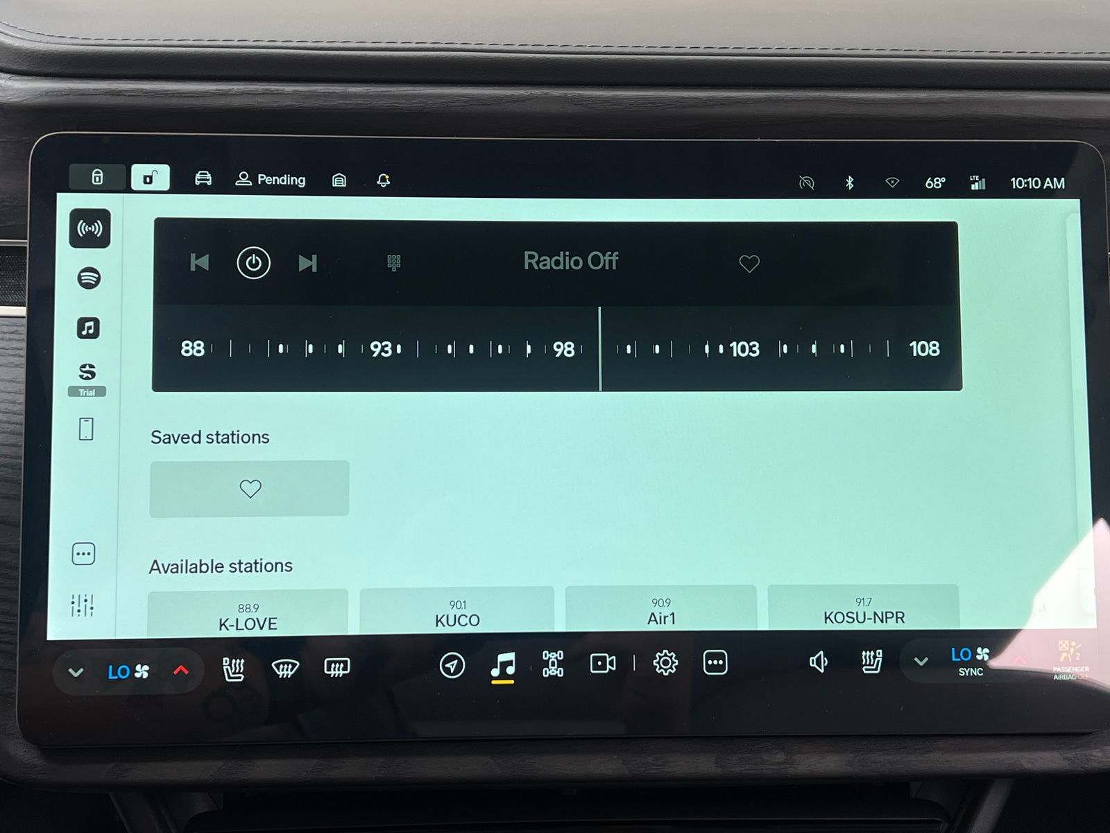 Thumbnail: 2023 Rivian R1S - 3