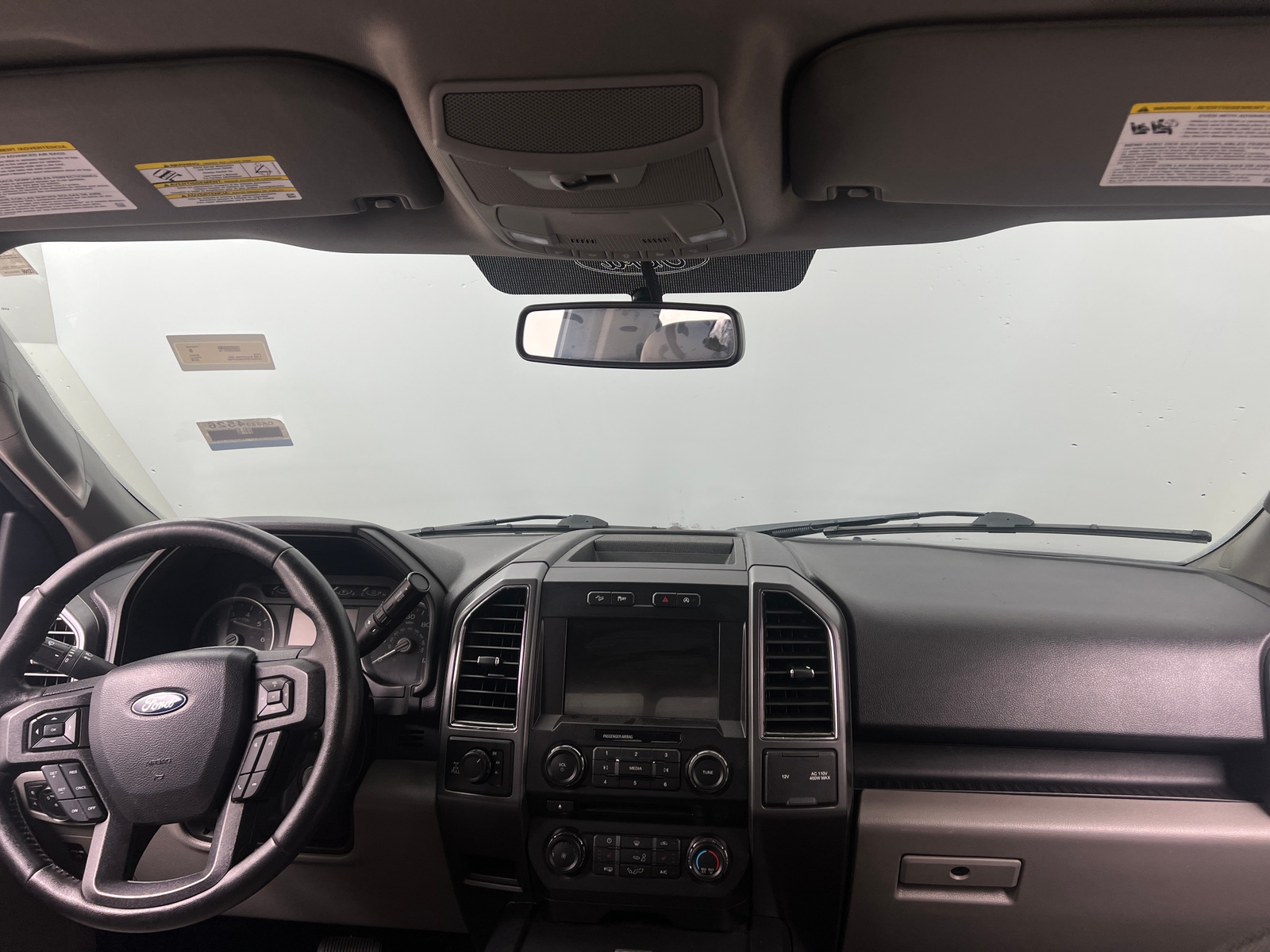 Thumbnail: 2018 Ford Econoline - 3