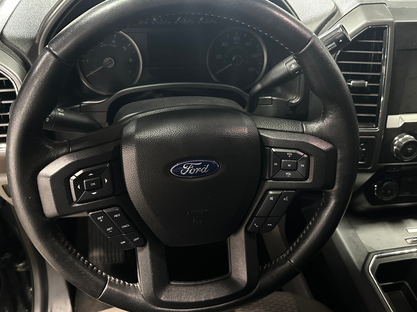 Thumbnail: 2018 Ford Econoline - 5