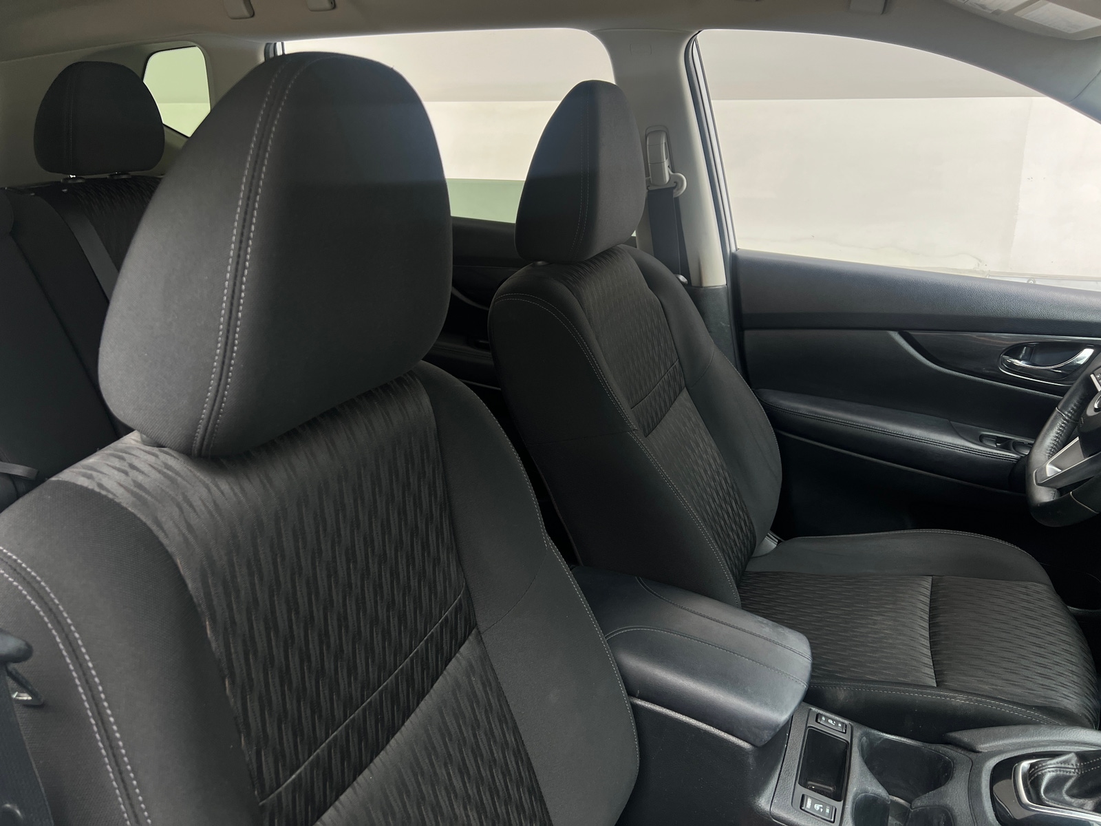 Thumbnail: 2018 Nissan Rogue - 2