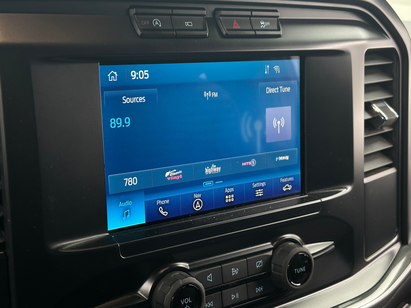 Thumbnail: 2023 Ford Econoline - 4