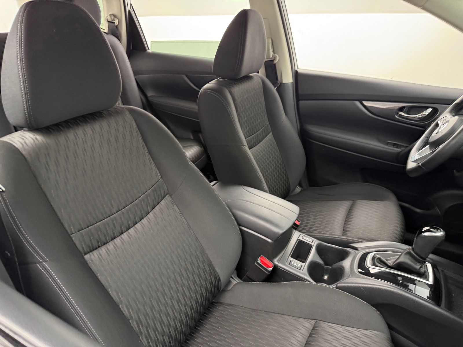 Thumbnail: 2019 Nissan Rogue - 2