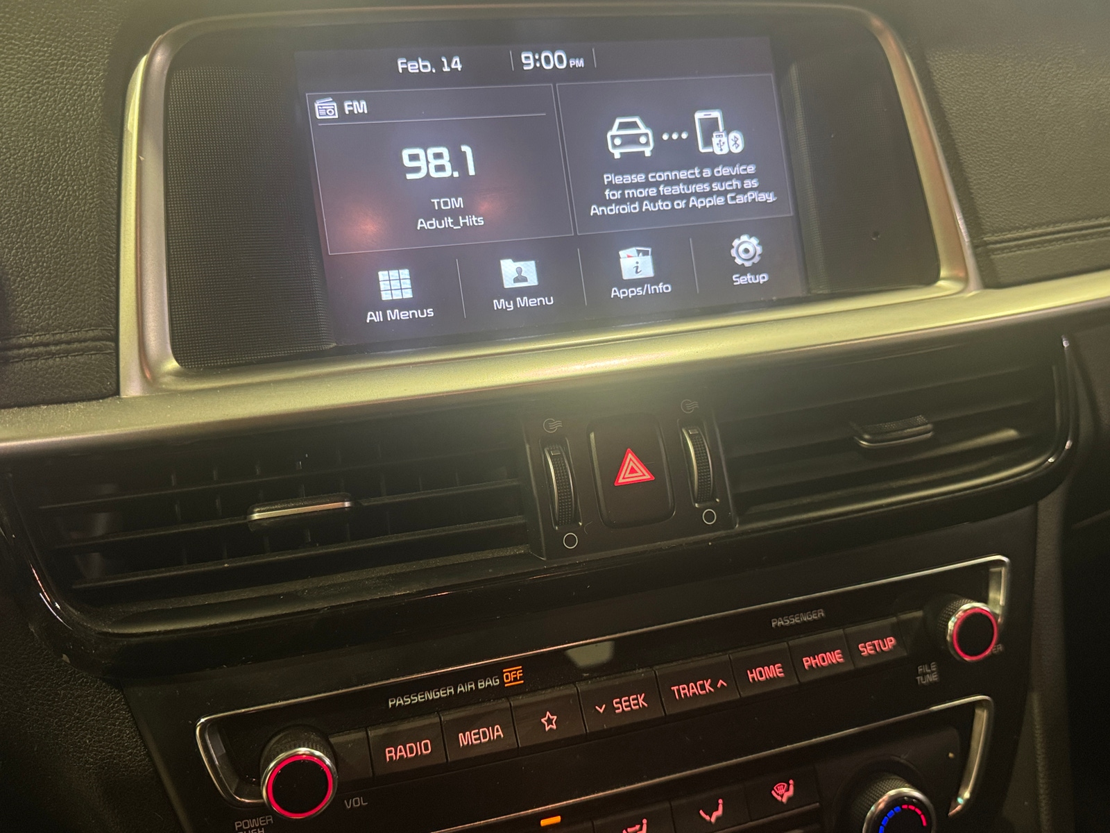 Thumbnail: 2020 Kia Optima - 4