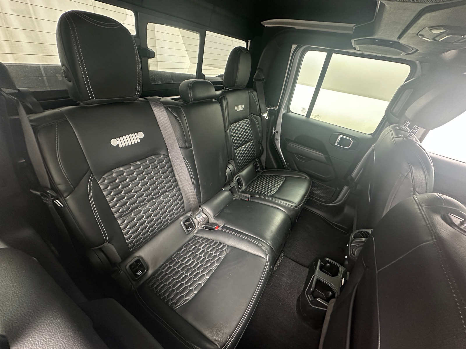 Thumbnail: 2020 Jeep Gladiator - 6