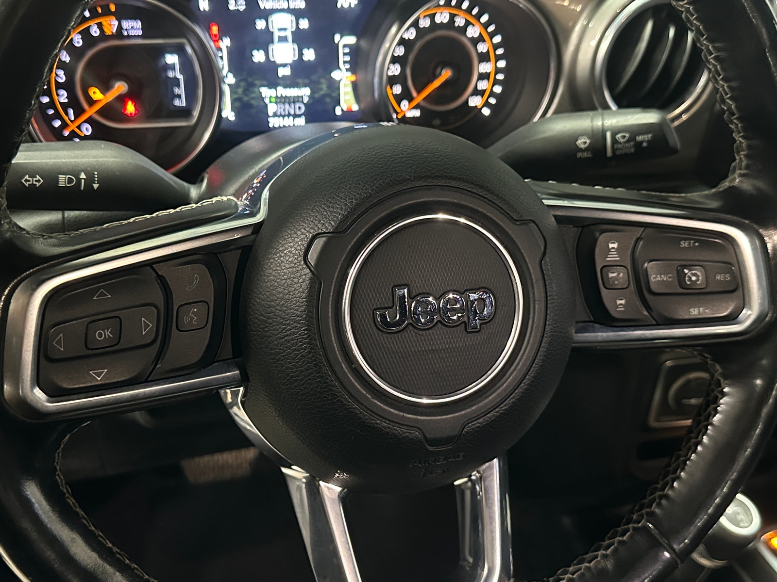 Thumbnail: 2020 Jeep Gladiator - 5